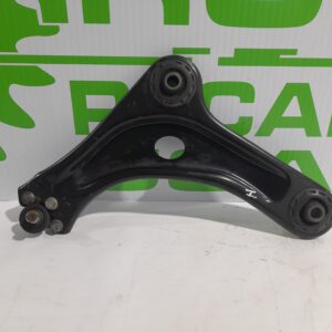 brazo_suspension_inferior_delantero_izquierdo_3520v1_545002d002_citr_n_c3_1_4_hdi