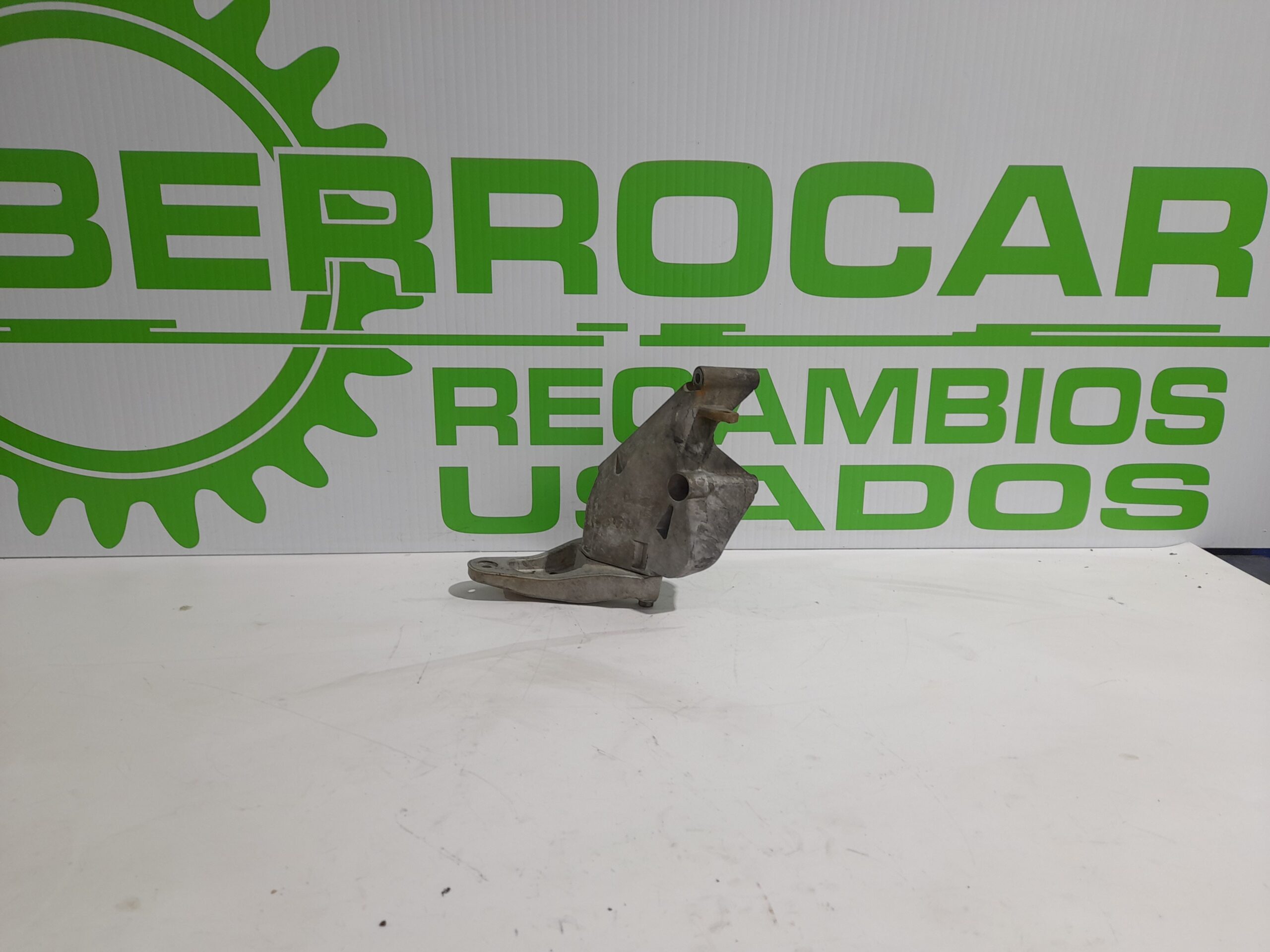 soporte_motor_derecho_600199185d_seat_ibiza_6l1_1_4_tdi_cat_bnm