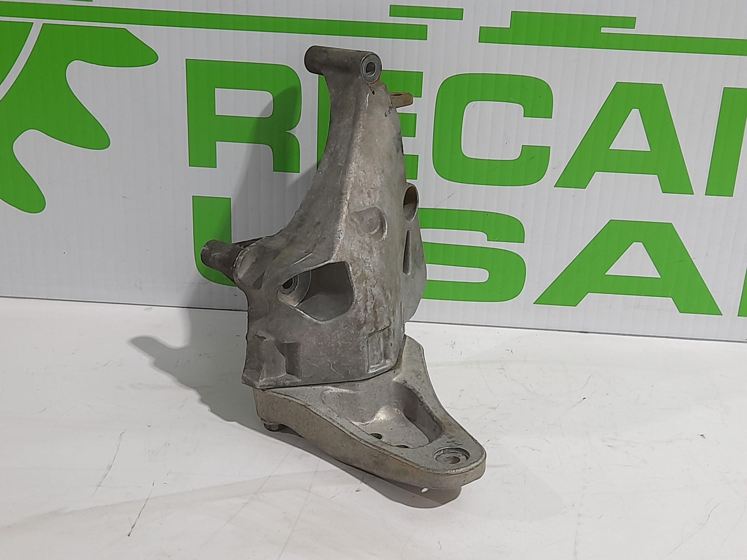 soporte_motor_derecho_600199185d_seat_ibiza_6l1_1_4_tdi_cat_bnm