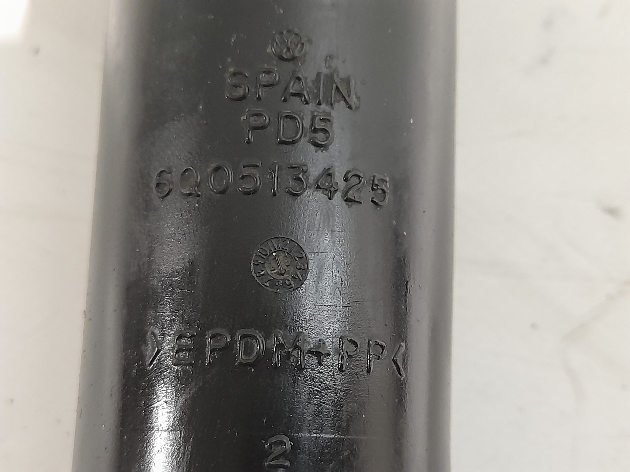 amortiguador_trasero_izquierdo_6q0513425_seat_ibiza_6l1_1_4_tdi_cat_bnm