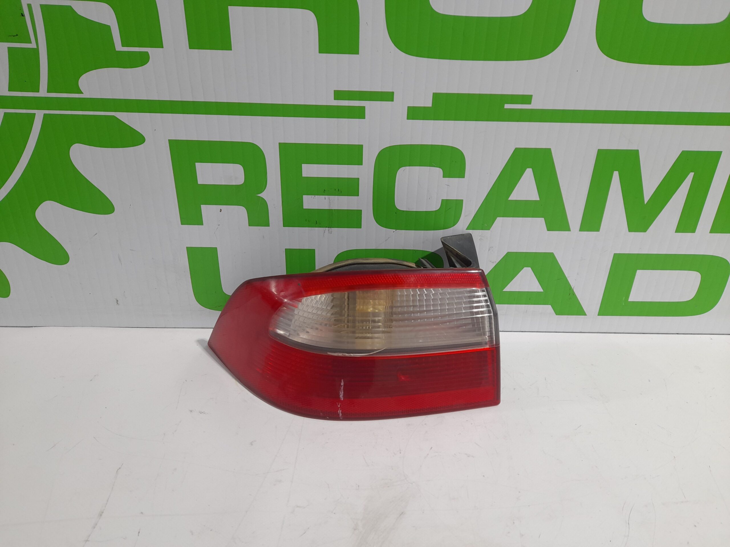 piloto_trasero_izquierdo_8200002473_renault_laguna_ii_bg0_1_6