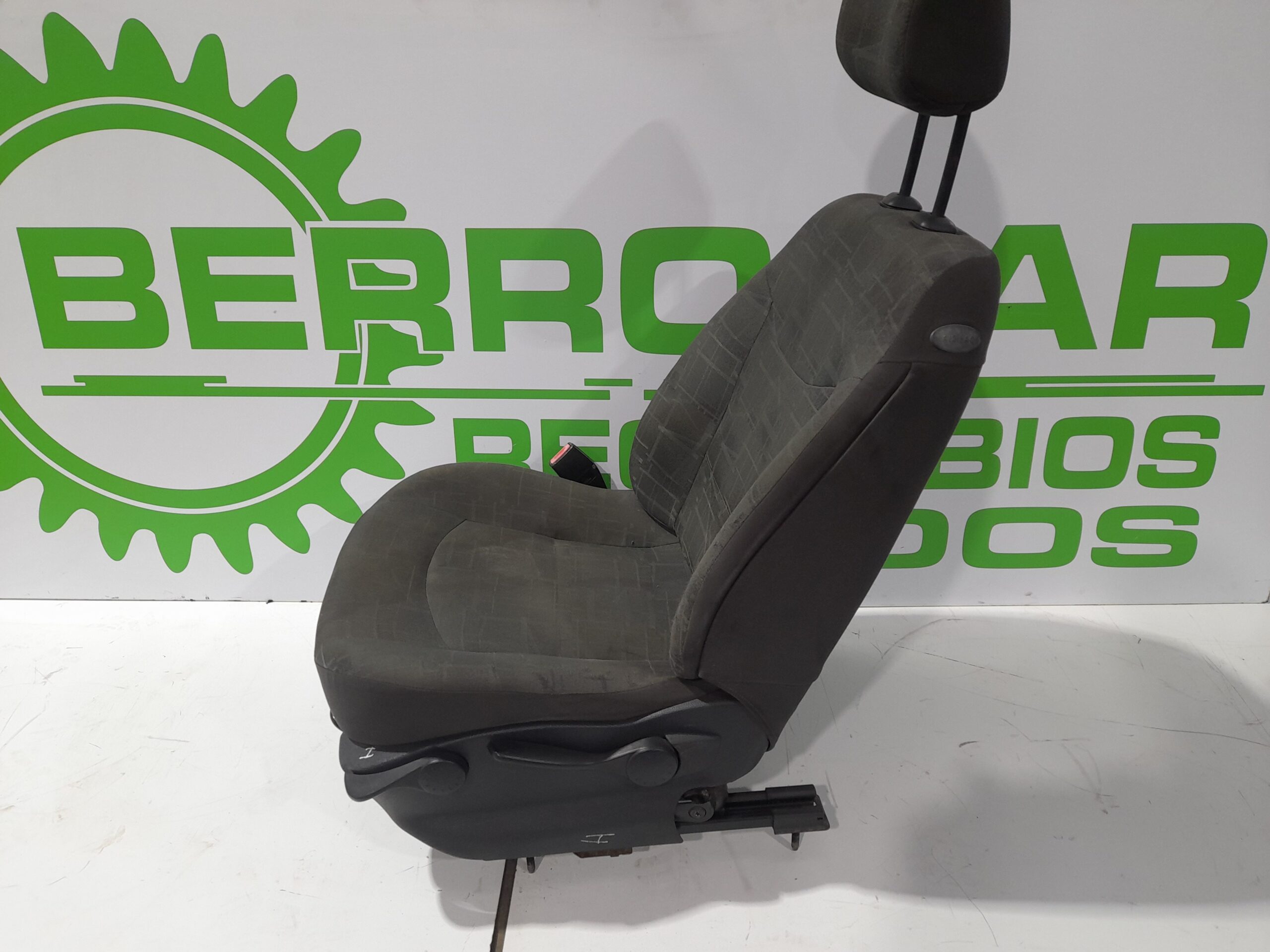 asiento_delantero_izquierdo_7701048420_renault_laguna_ii_bg0_1_6