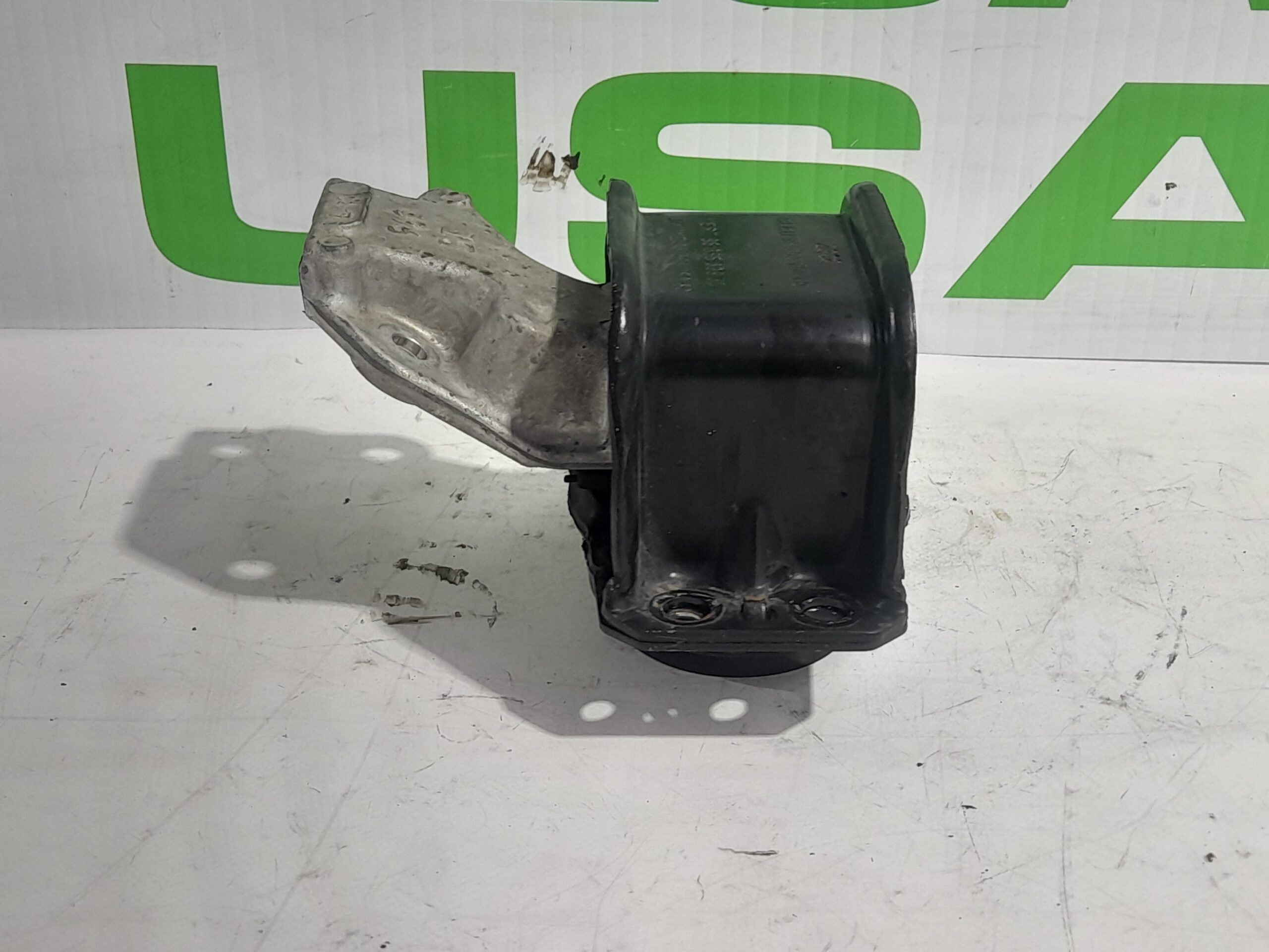 soporte_motor_derecho_9636583980_citr_n_c4_sedan_1_6_16v_cat_nfu_tu5jp4