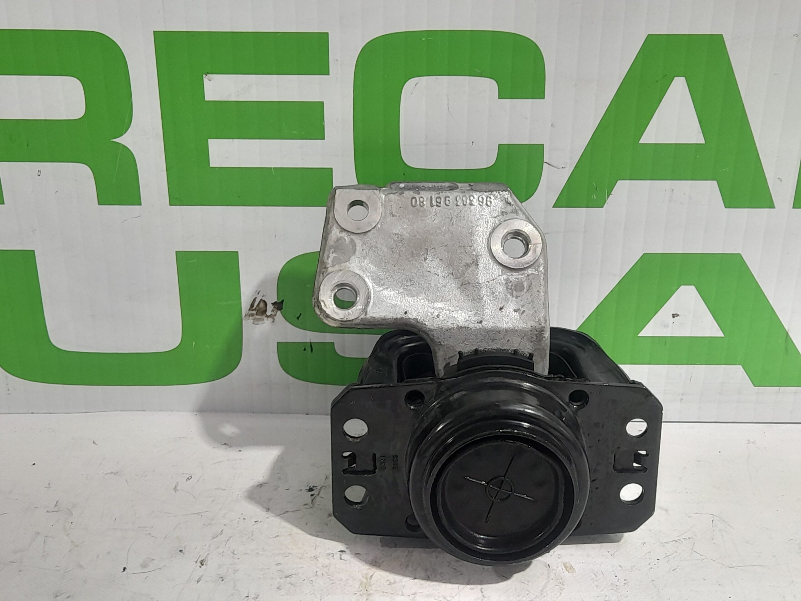 soporte_motor_derecho_9636583980_citr_n_c4_sedan_1_6_16v_cat_nfu_tu5jp4