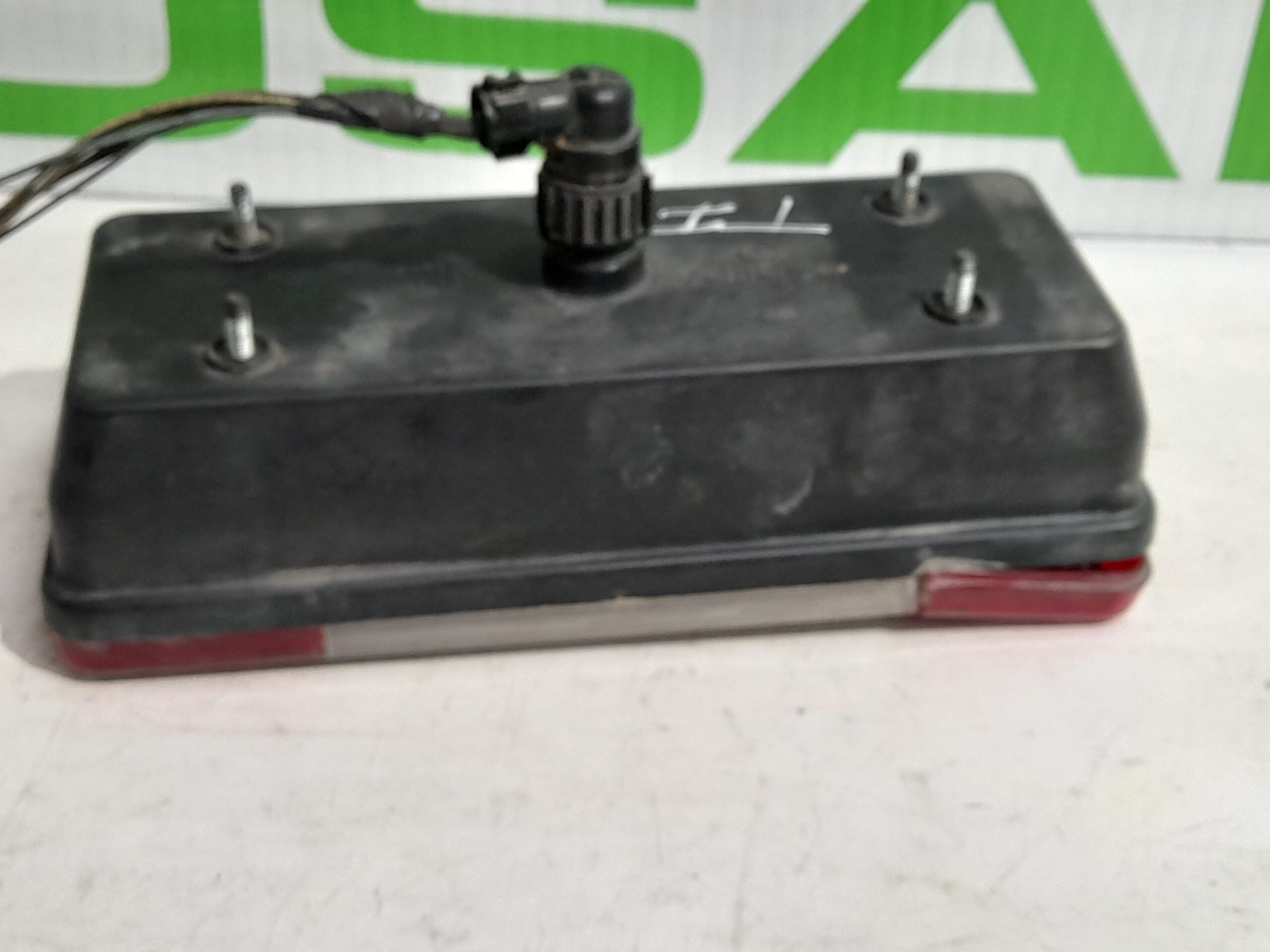 piloto_trasero_izquierdo_e132060_iveco_daily_caja_cerrada_2006_3_0_diesel