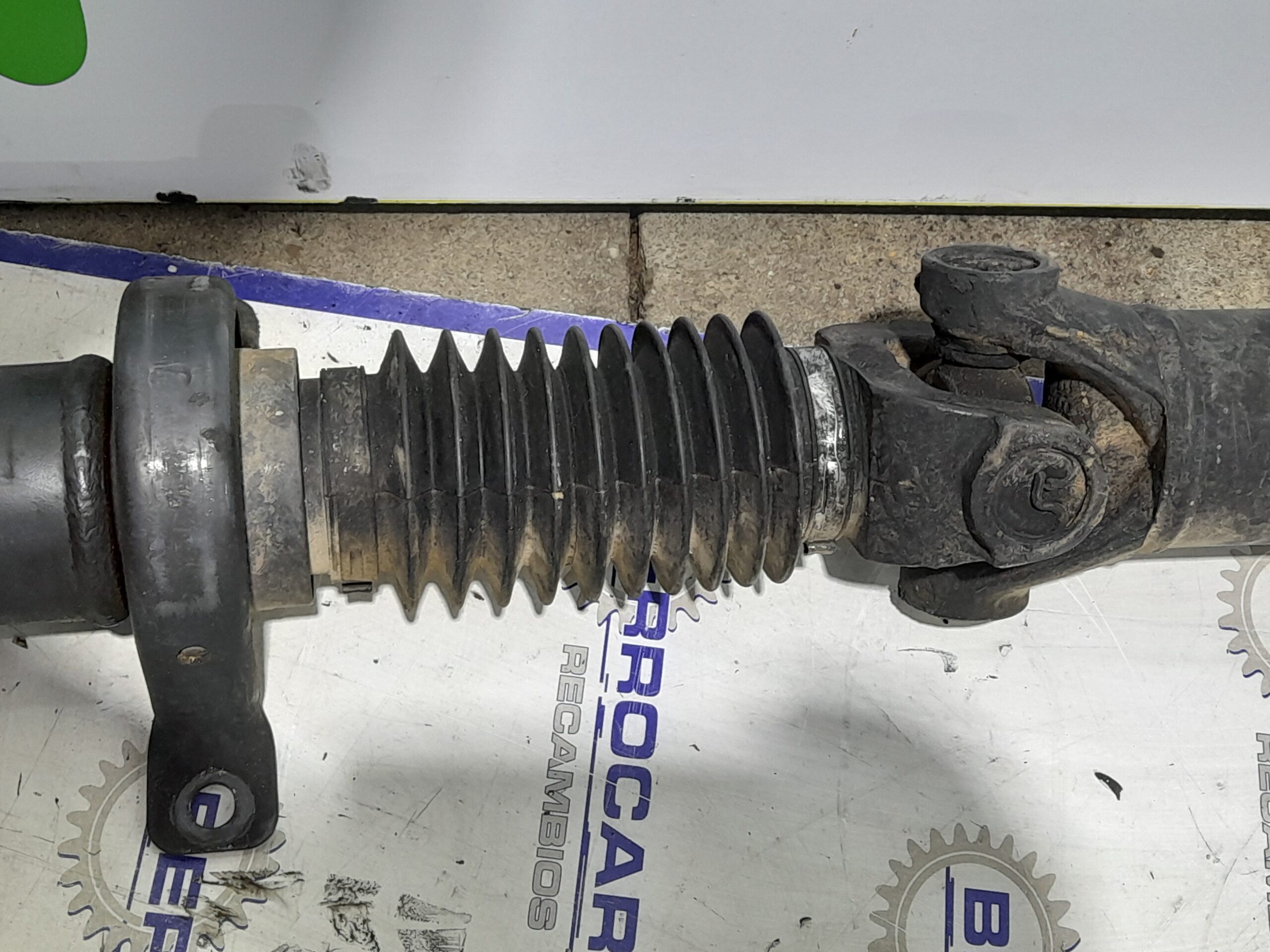 transmision_central_500391612_iveco_daily_caja_cerrada_2006_3_0_diesel