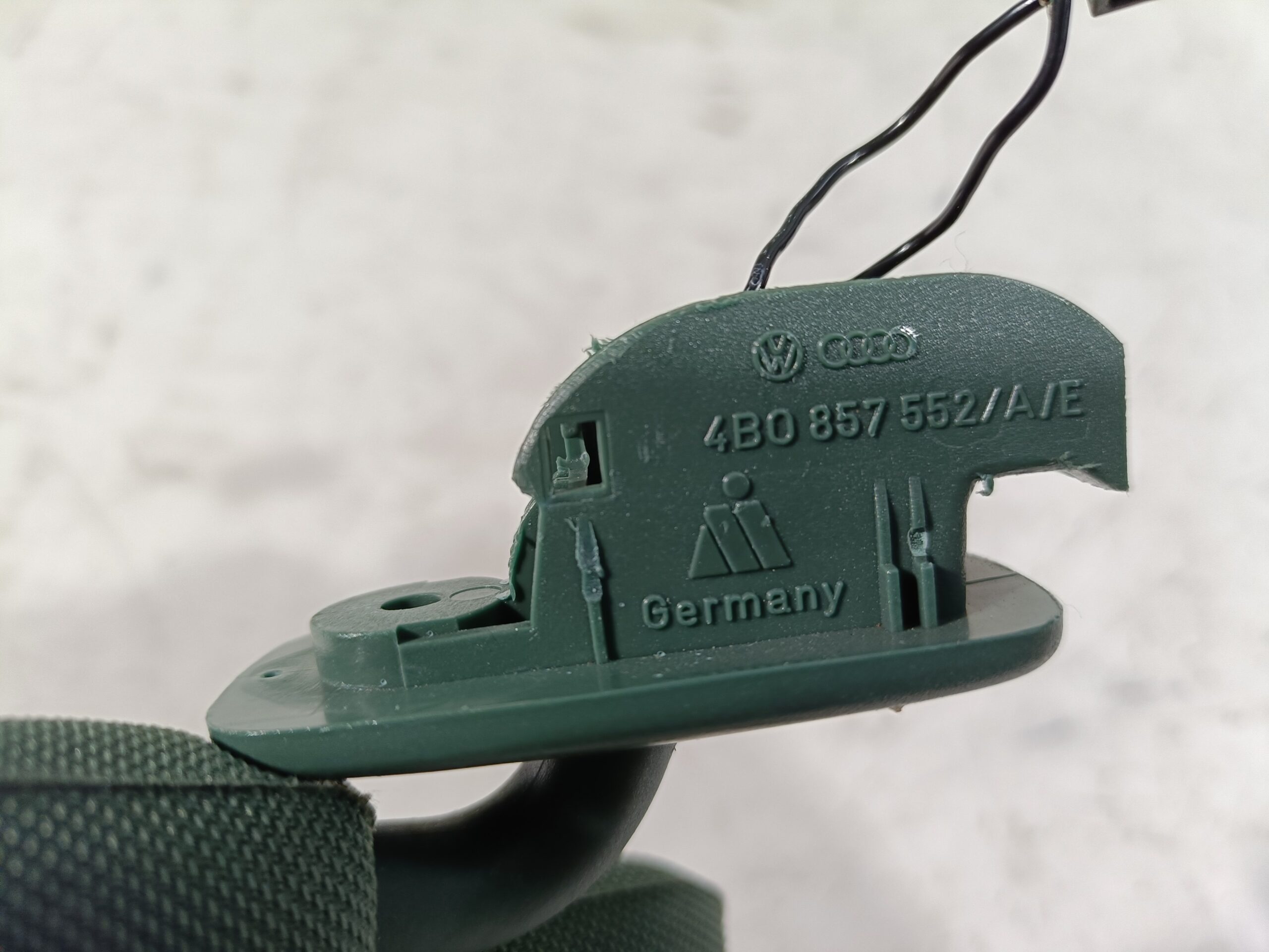 parasol_derecho_4b0857552_audi_a6_berlina_4b2_2_5_tdi_quattro