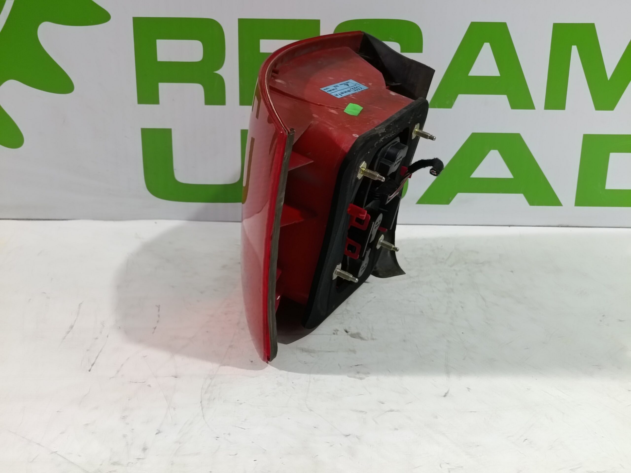 piloto_trasero_izquierdo_4b9945095_audi_a6_berlina_4b2_2_5_tdi_quattro