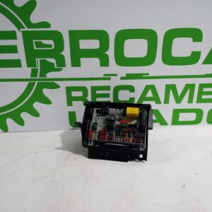 caja_reles_fusibles_90589979_opel_astra_g_berlina_1_6_16v