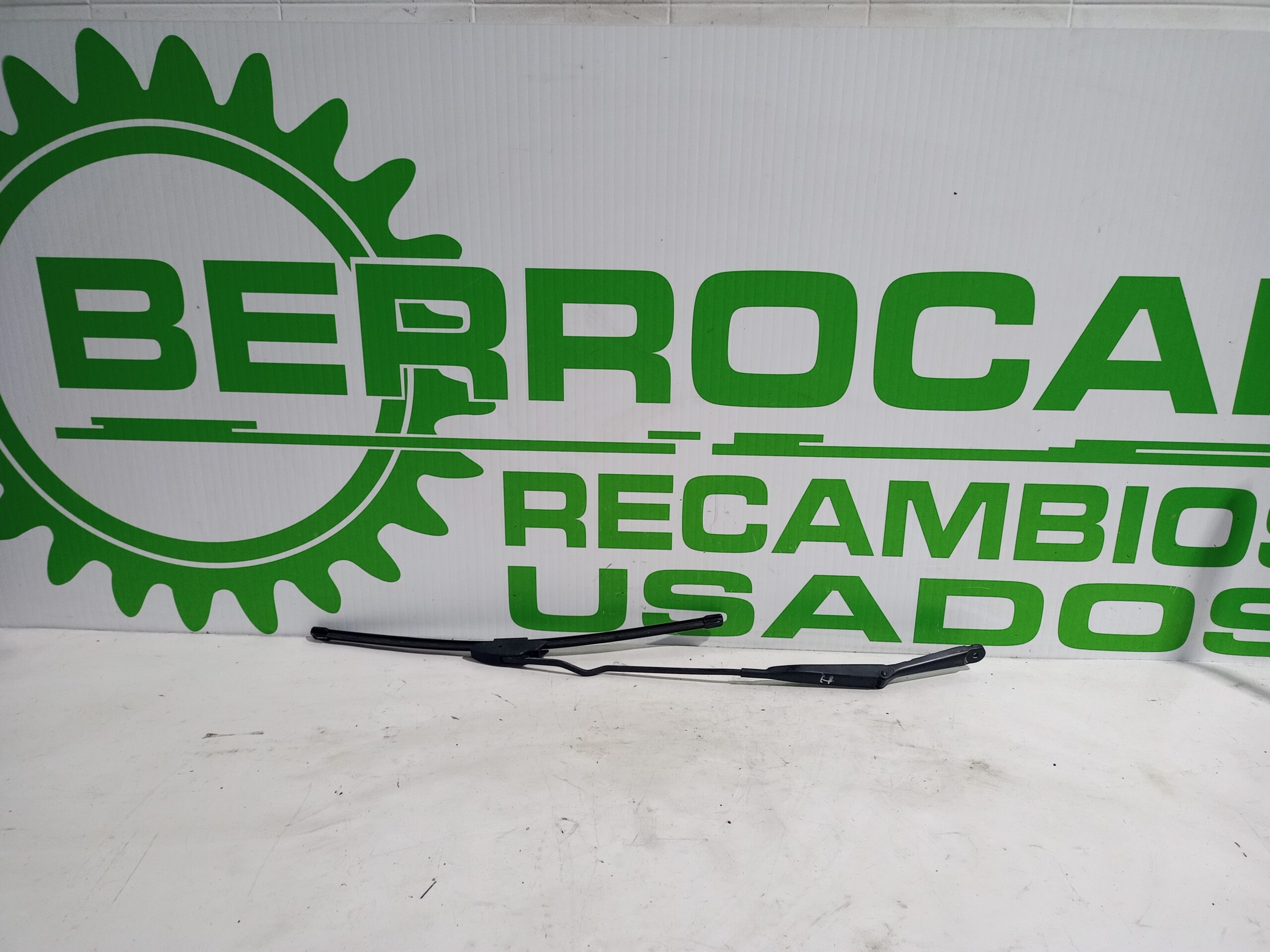 brazo_limpia_delantero_izquierdo_90559553_opel_astra_g_berlina_1_6_16v