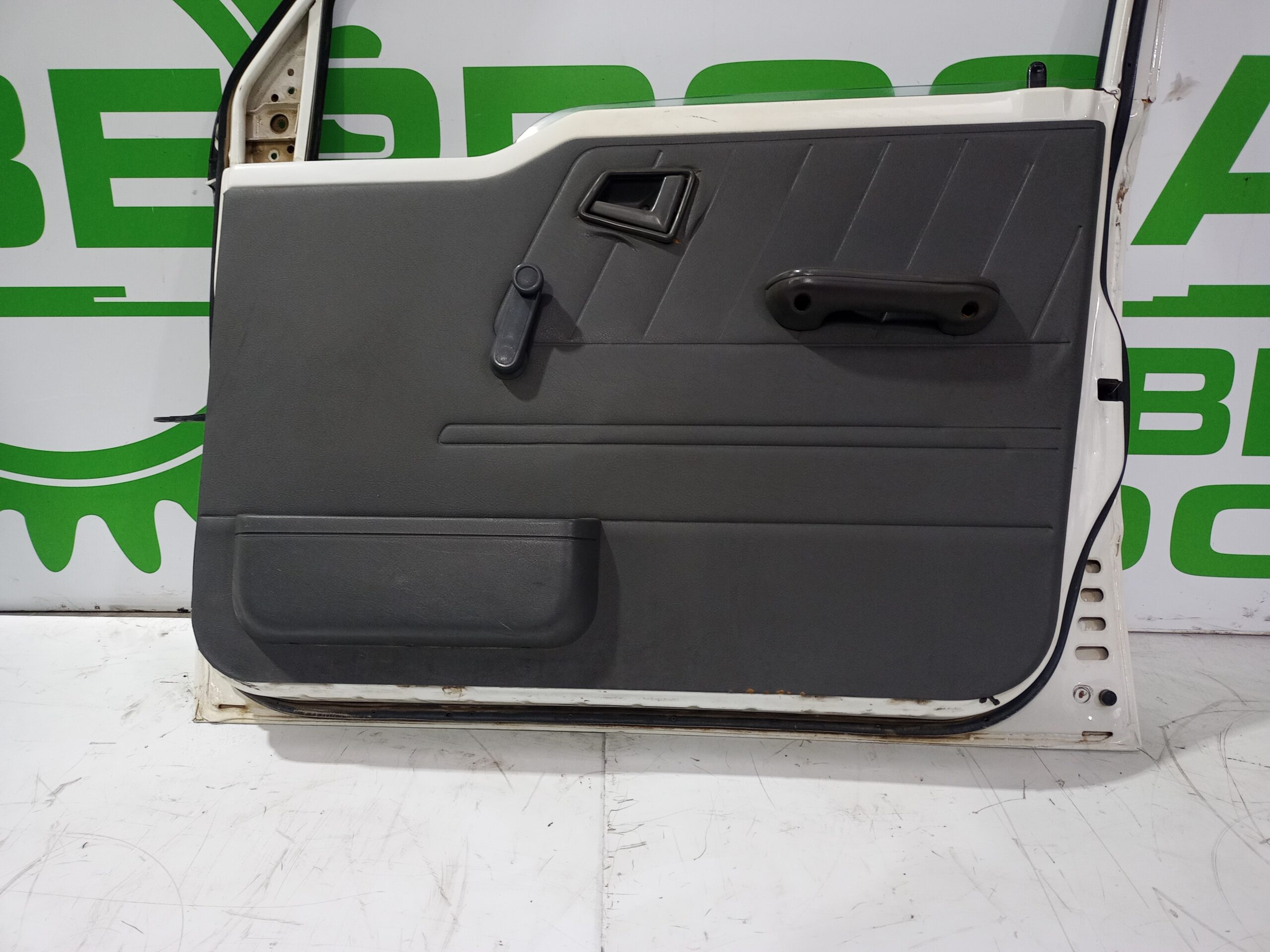 puerta_delantera_derecha_1883675_suzuki_vitara_se_sv_et_1_9_turbodiesel