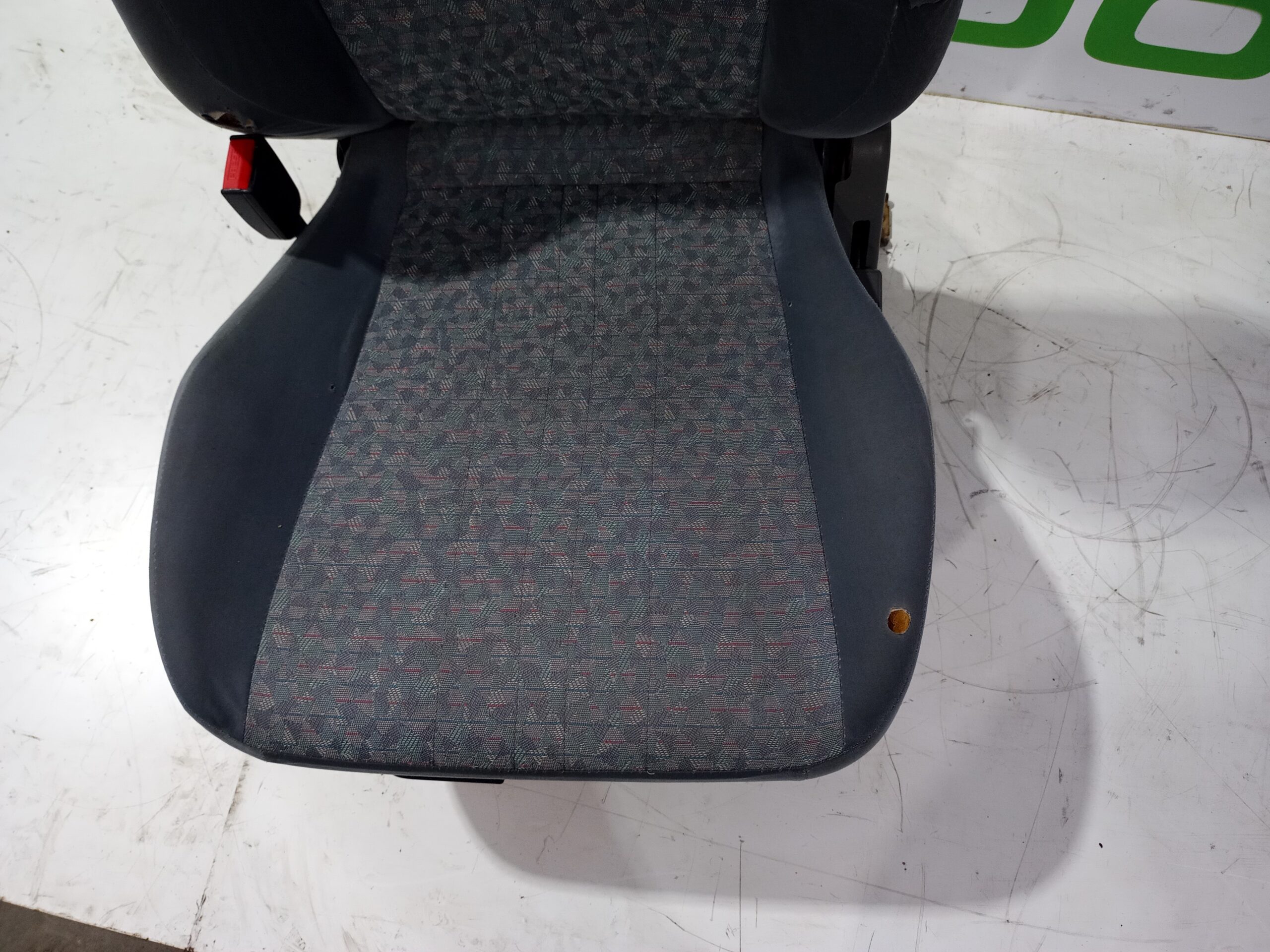 asiento_delantero_izquierdo_oco16543_suzuki_vitara_se_sv_et_1_9_turbodiesel