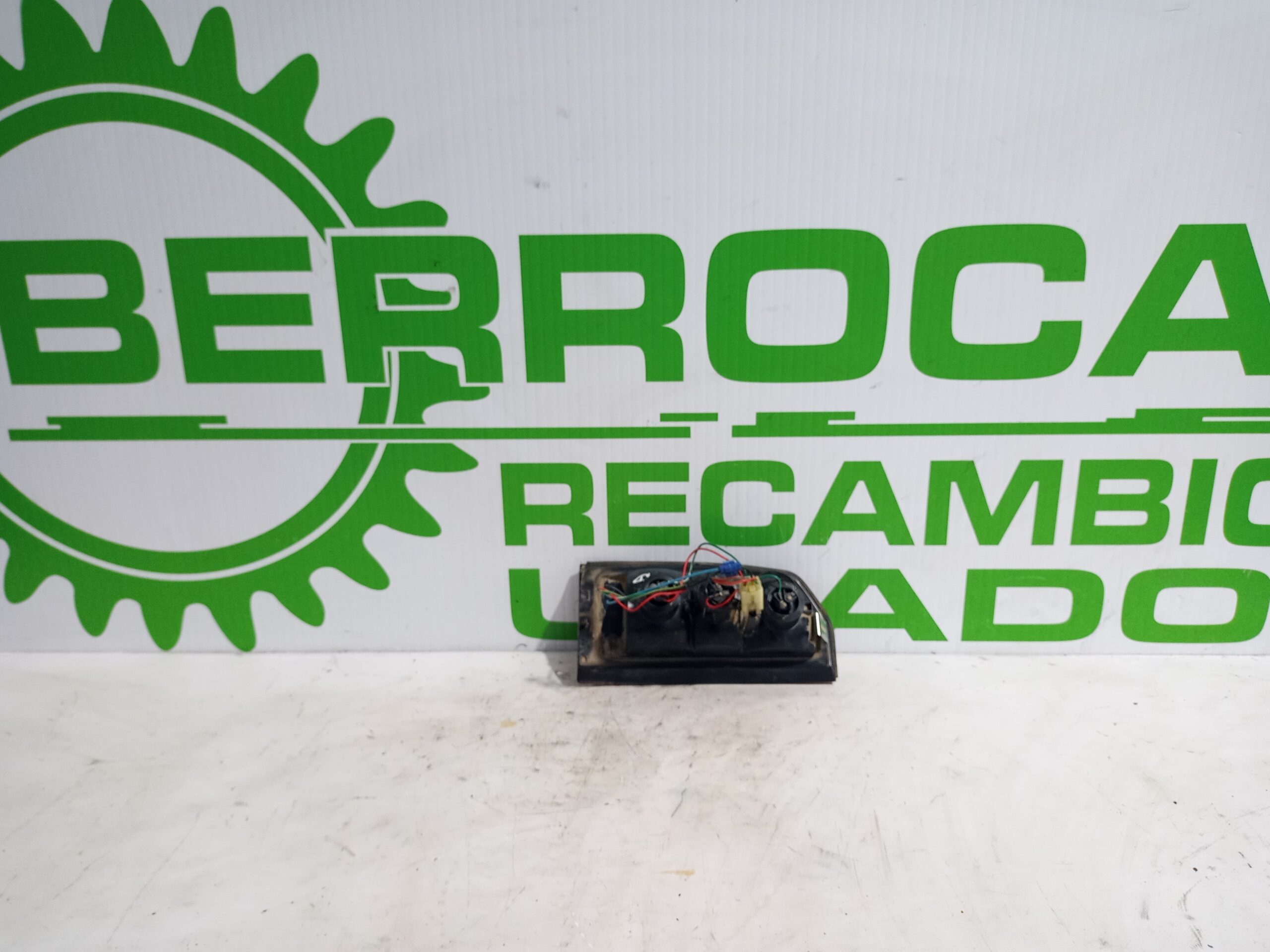 piloto_trasero_derecho_piloto_trasero_derecho_suzuki_vitara_suzuki_vitara_se_sv_et_1_9_turbodiesel