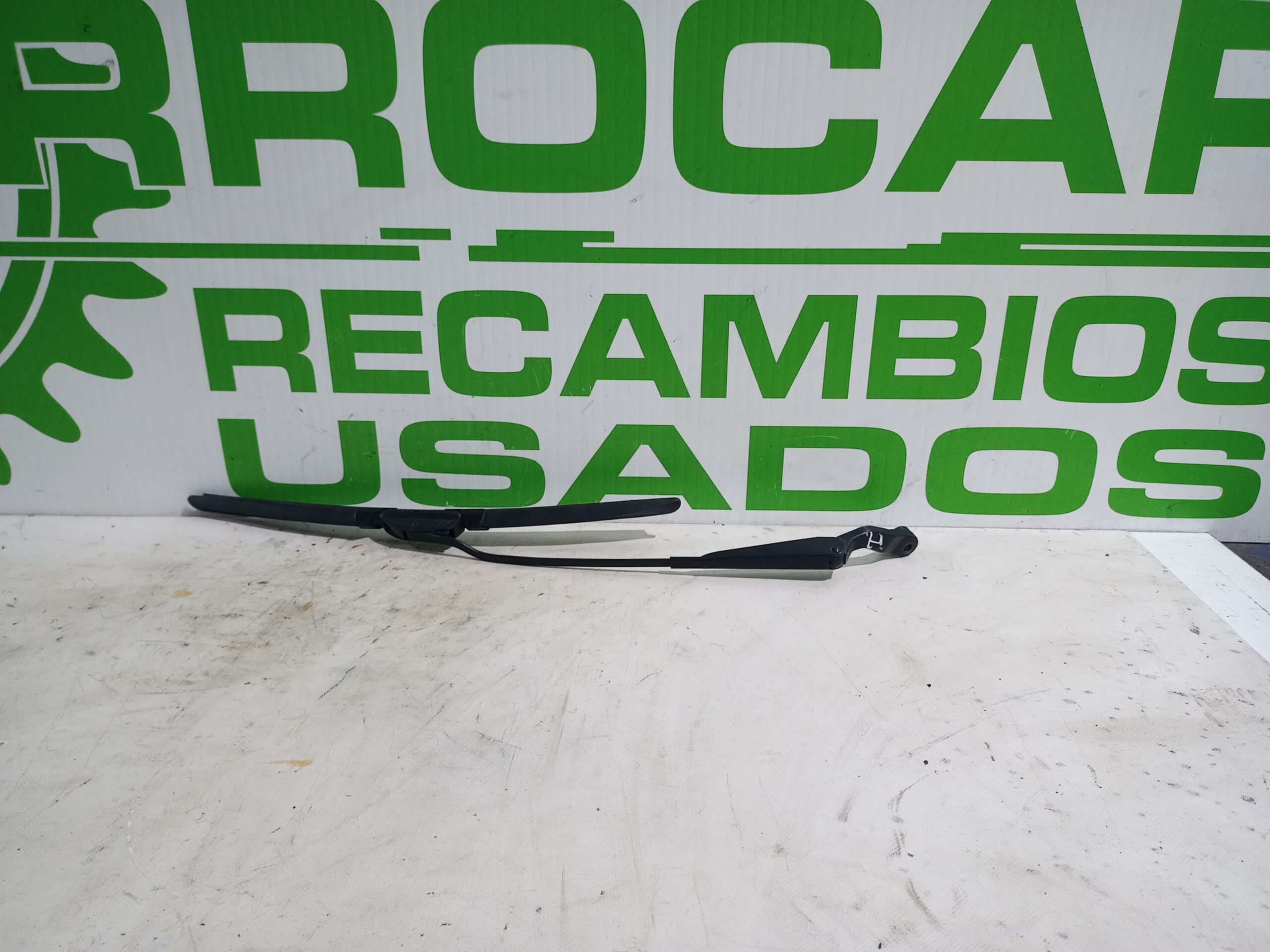 brazo_limpia_delantero_izquierdo_3831065d00_suzuki_vitara_se_sv_et_1_9_turbodiesel