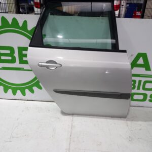puerta_trasera_derecha_821005158r_renault_scenic_ii_1_9_dci_diesel