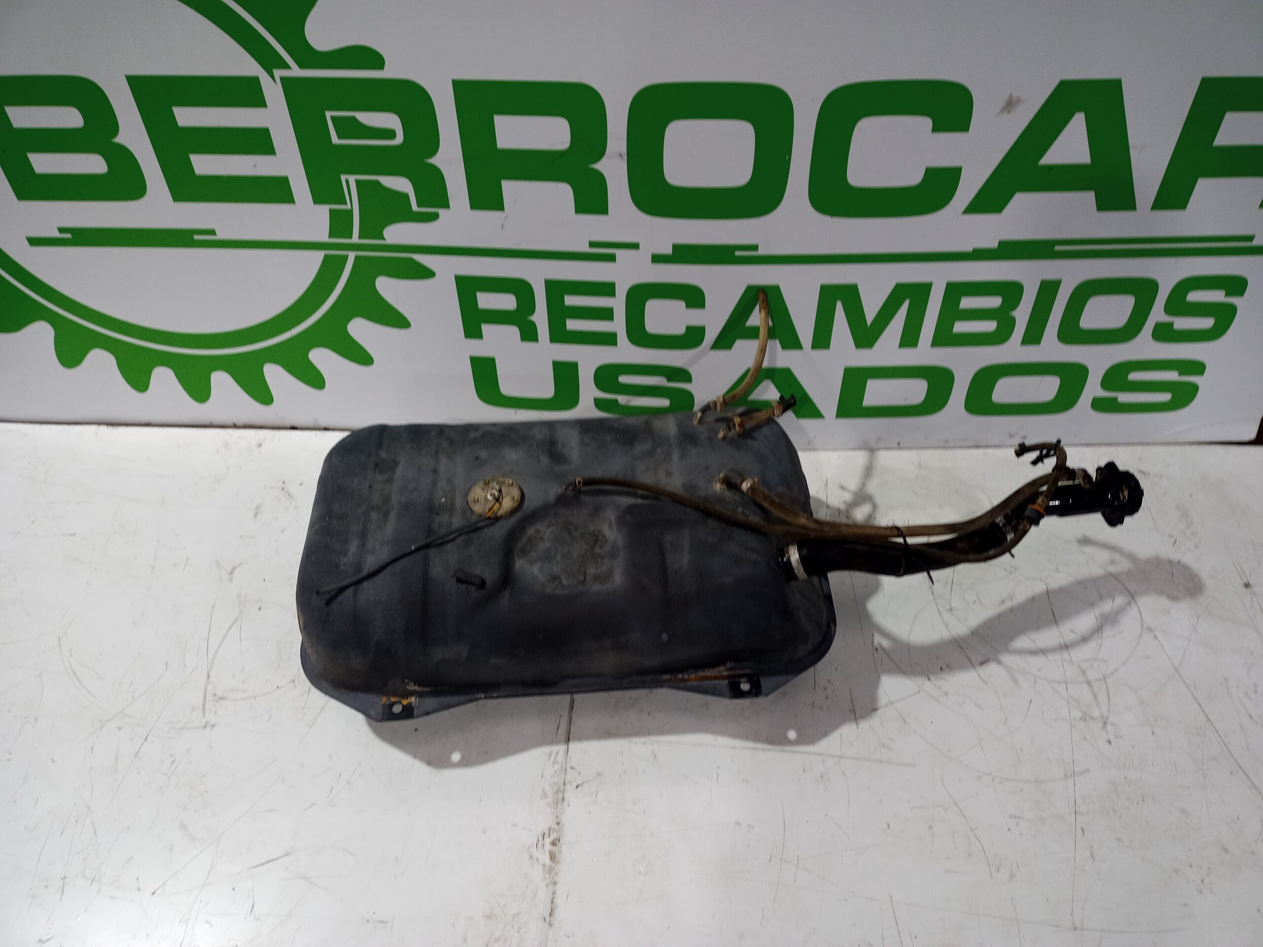 deposito_combustible_8910177e00_suzuki_vitara_se_sv_et_1_9_turbodiesel