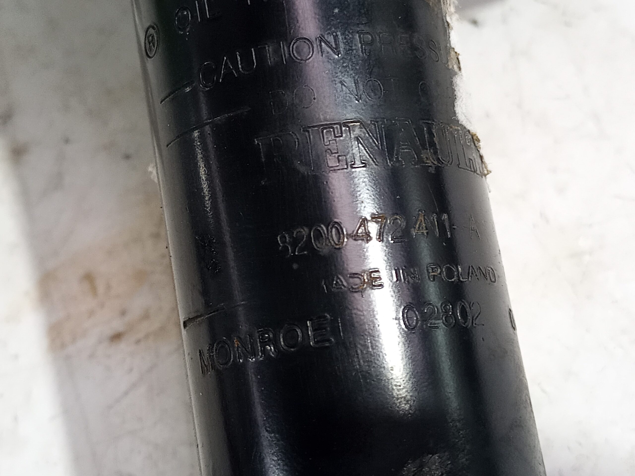 amortiguador_delantero_izquierdo_8200472411_renault_scenic_ii_1_9_dci_diesel