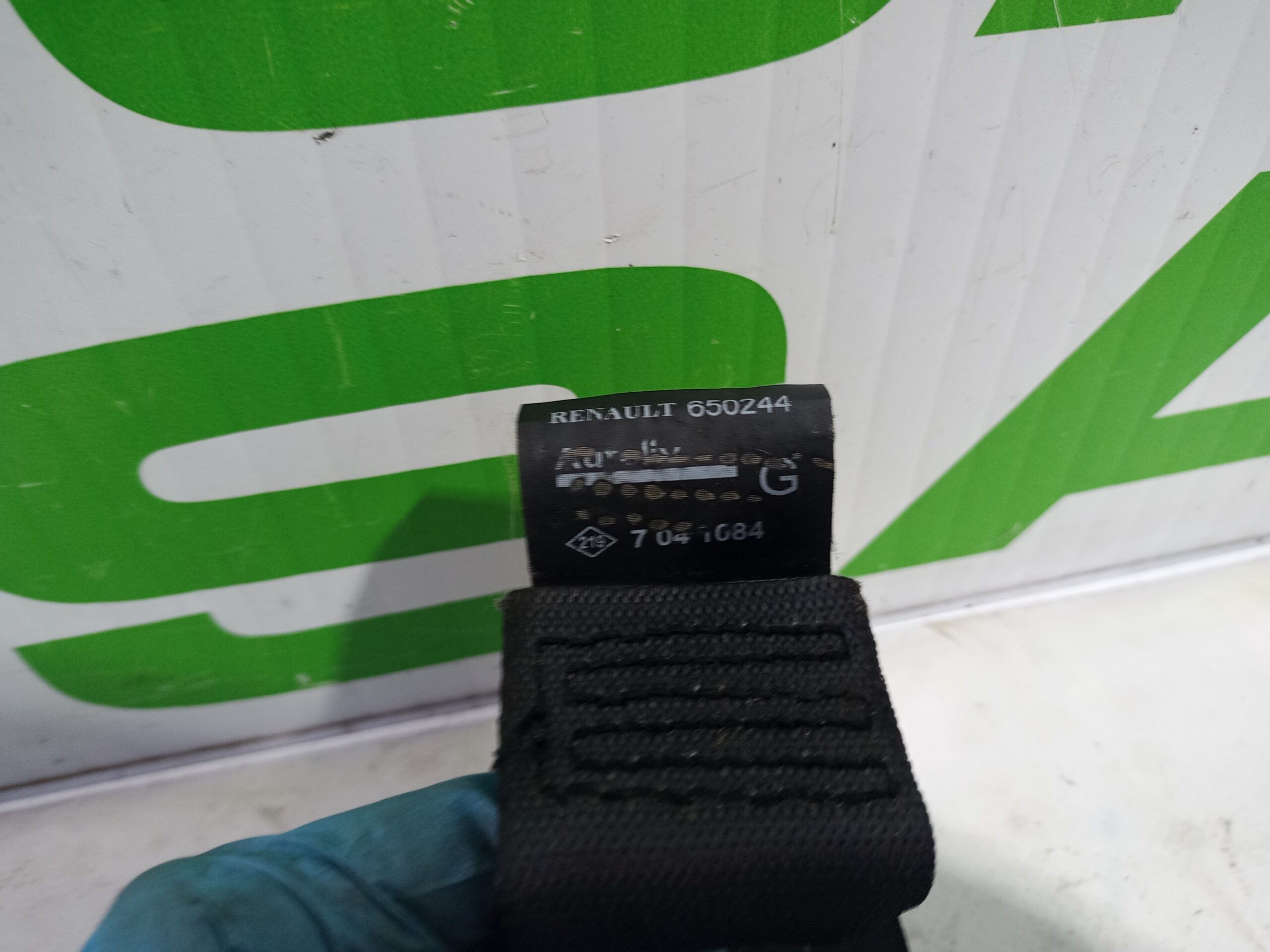 cinturon_seguridad_trasero_izquierdo_8200309239_renault_scenic_ii_1_9_dci_diesel