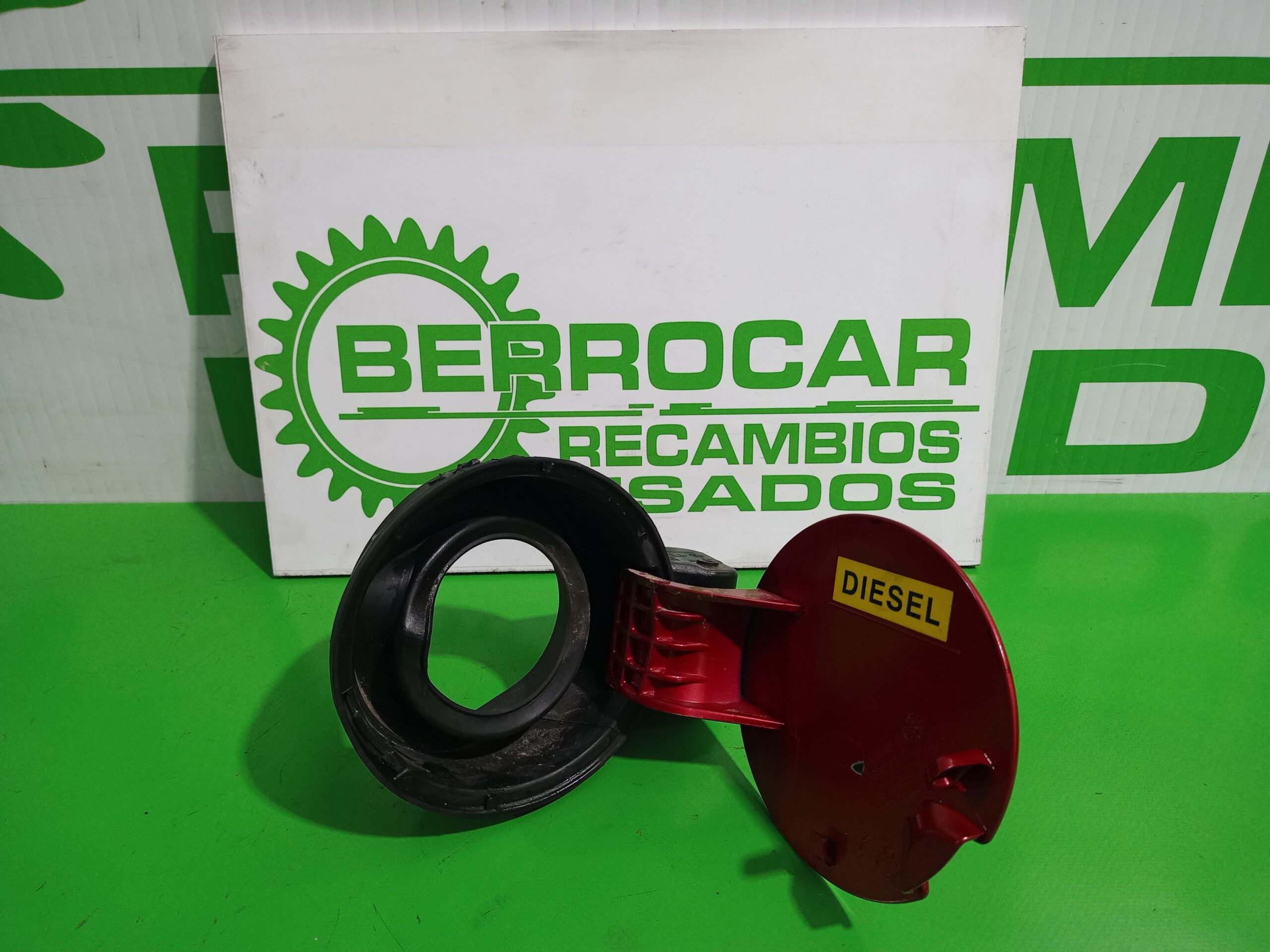 tapa_exterior_combustible_9650573477_citr_n_c4_berlina_1_6_16v_hdi