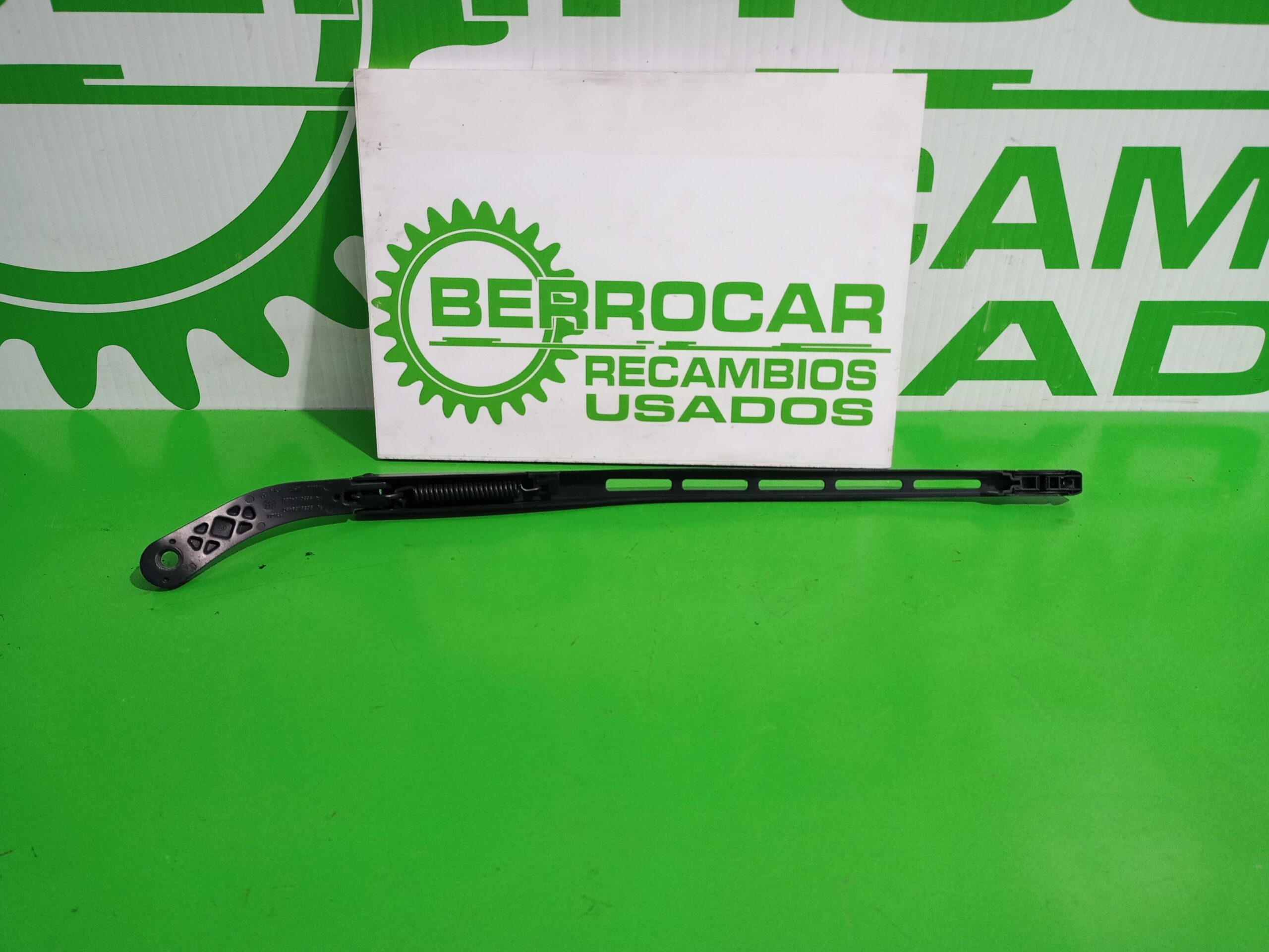 brazo_limpia_delantero_izquierdo_9650104080_citr_n_c4_berlina_1_6_16v_hdi