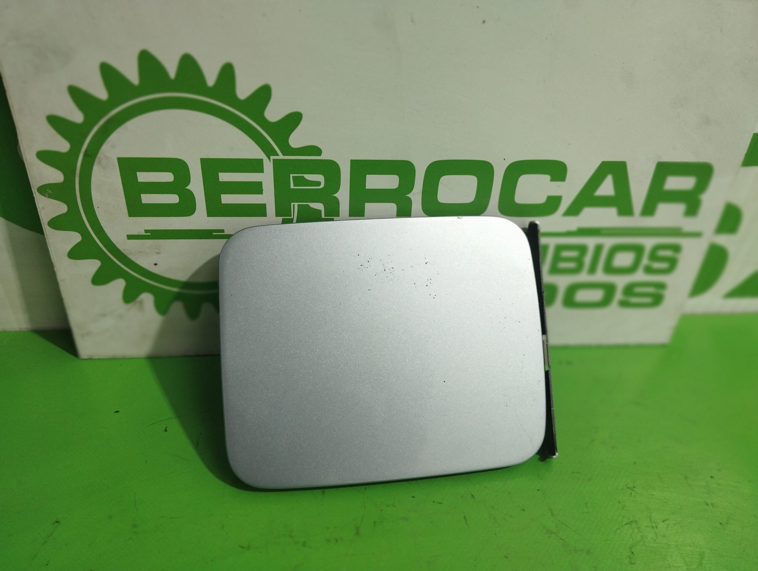 tapa_exterior_combustible_788304u100_nissan_almera_n16_e_1_5_dci_turbodiesel_cat