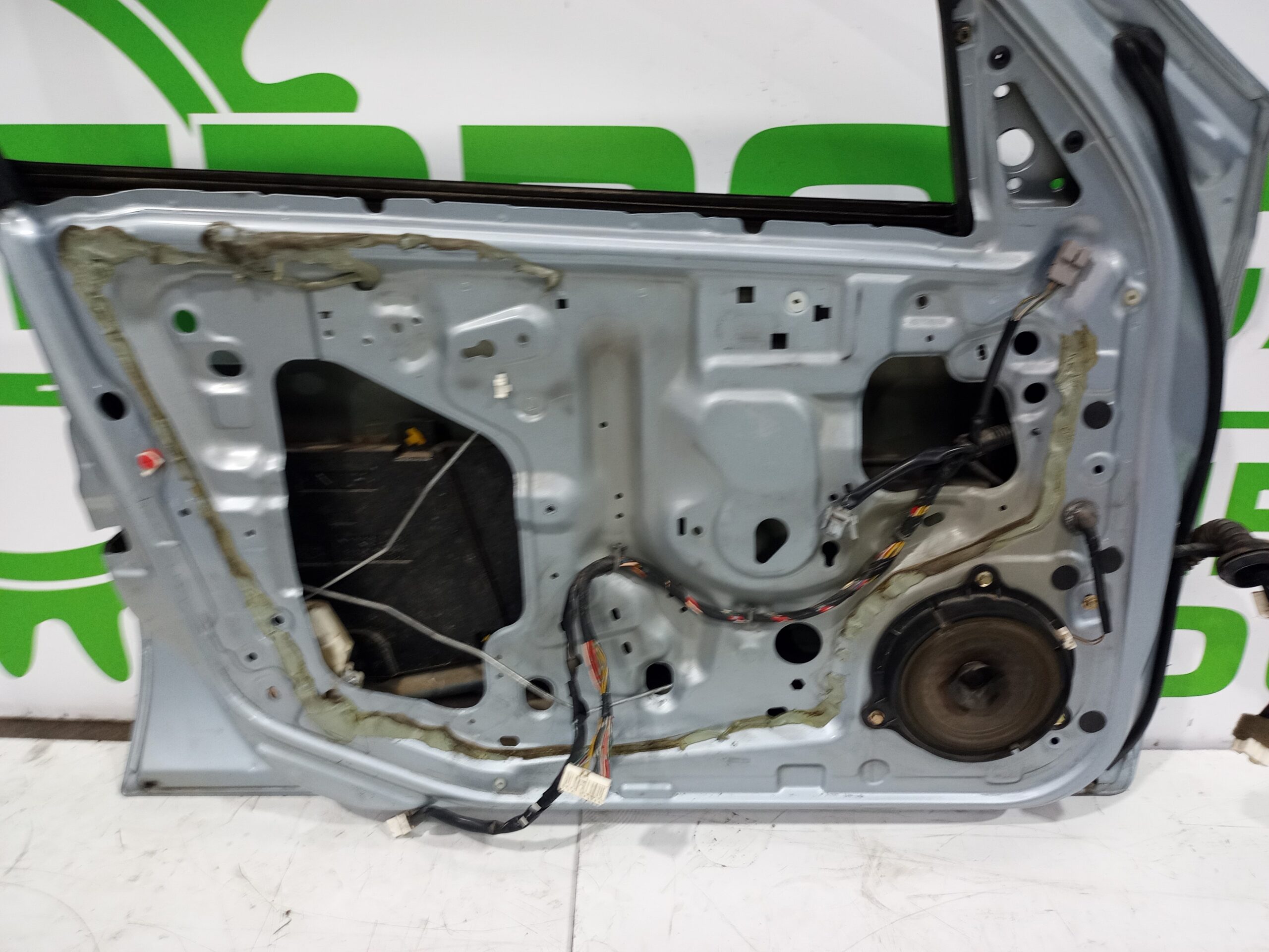 puerta_delantera_izquierda_801015m432_nissan_almera_n16_e_1_5_dci_turbodiesel_cat