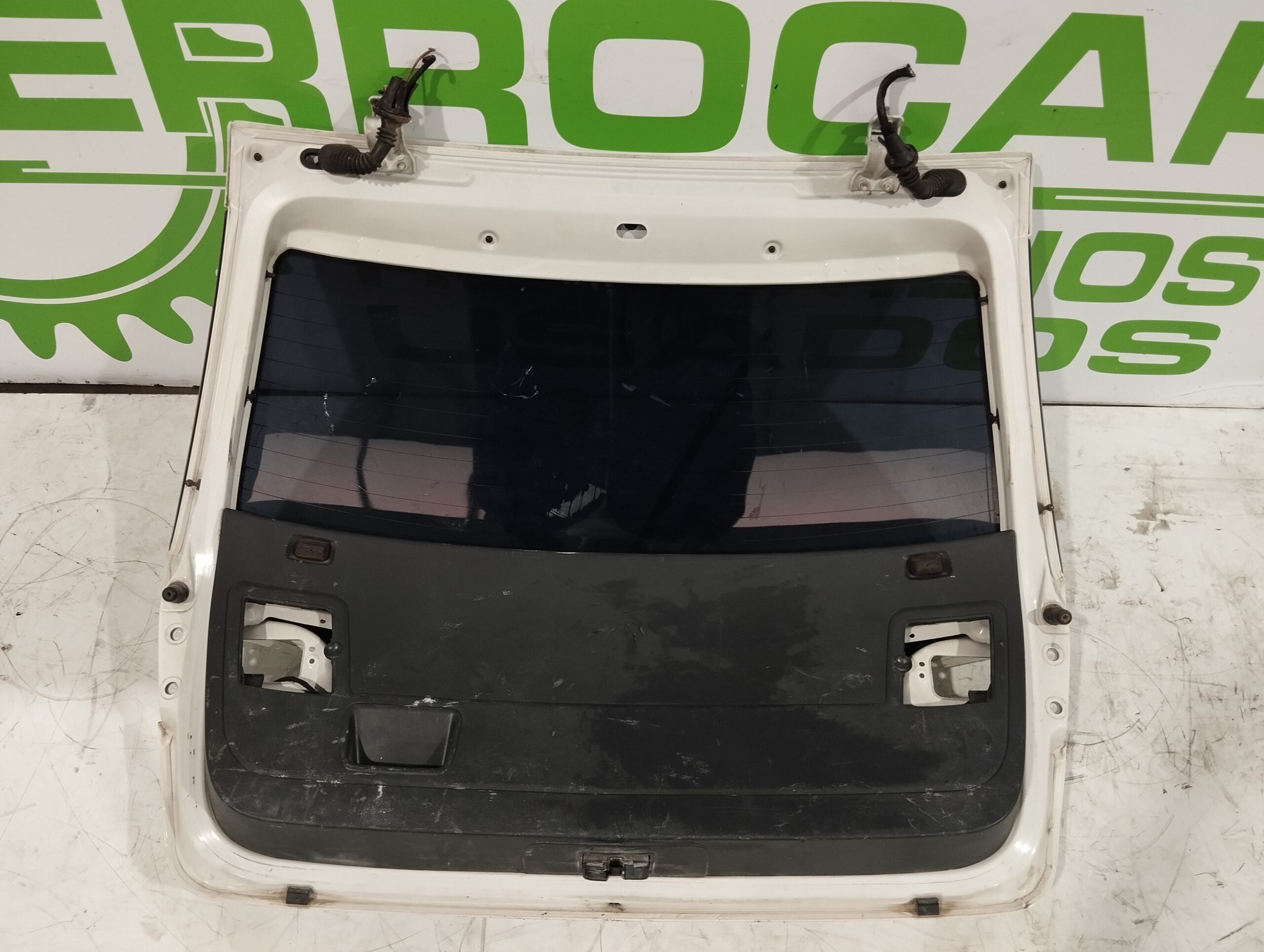 porton_trasero_6l6827024b_cristal_de_regalo_seat_ibiza_6l1_1_9_sdi