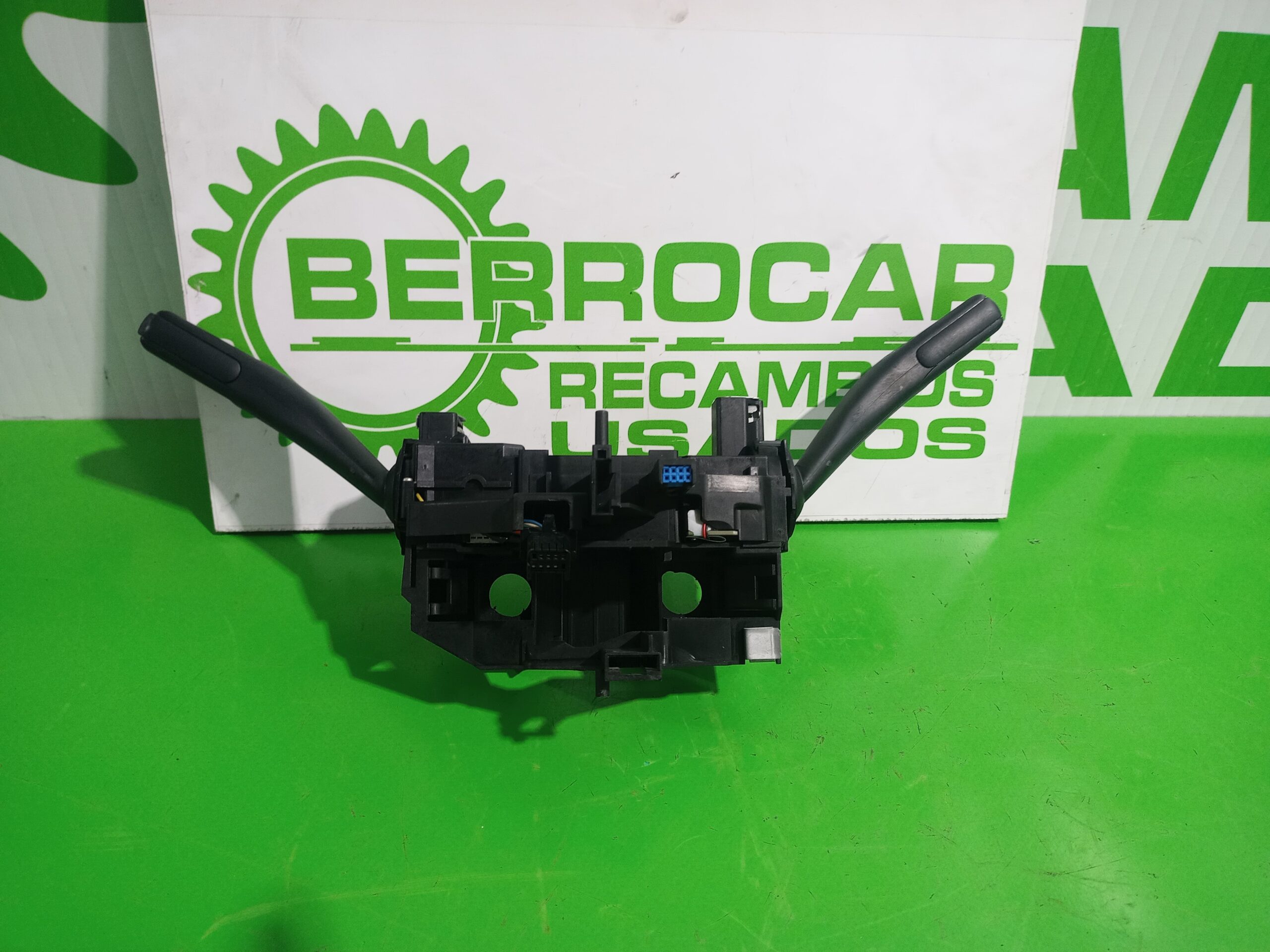 mando_multifuncion_1k0953503_seat_altea_xl_5p5_1_4_16v_tsi