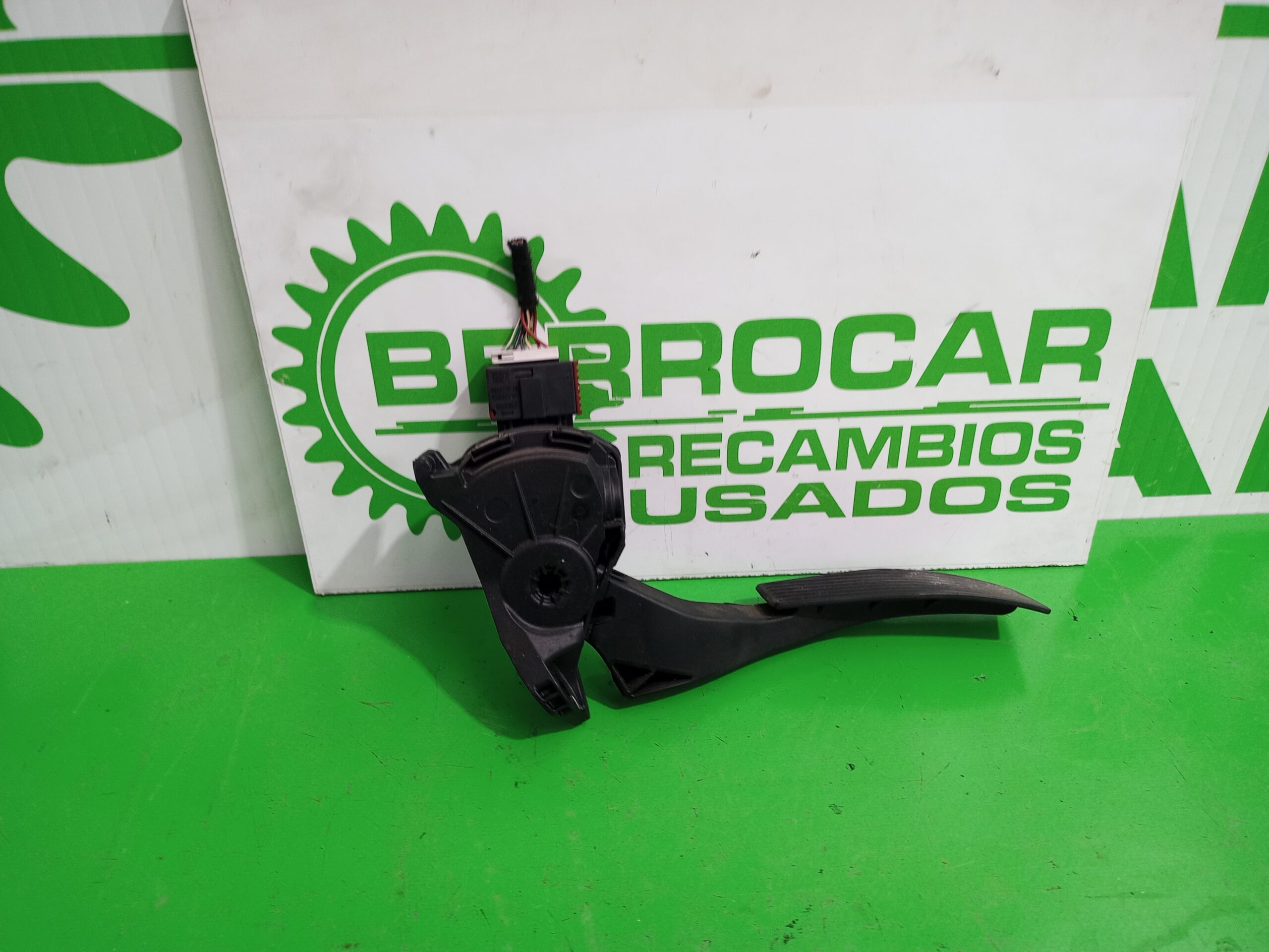 pedal_acelerador_13237352_opel_insignia_berlina_2_0_cdti_cat