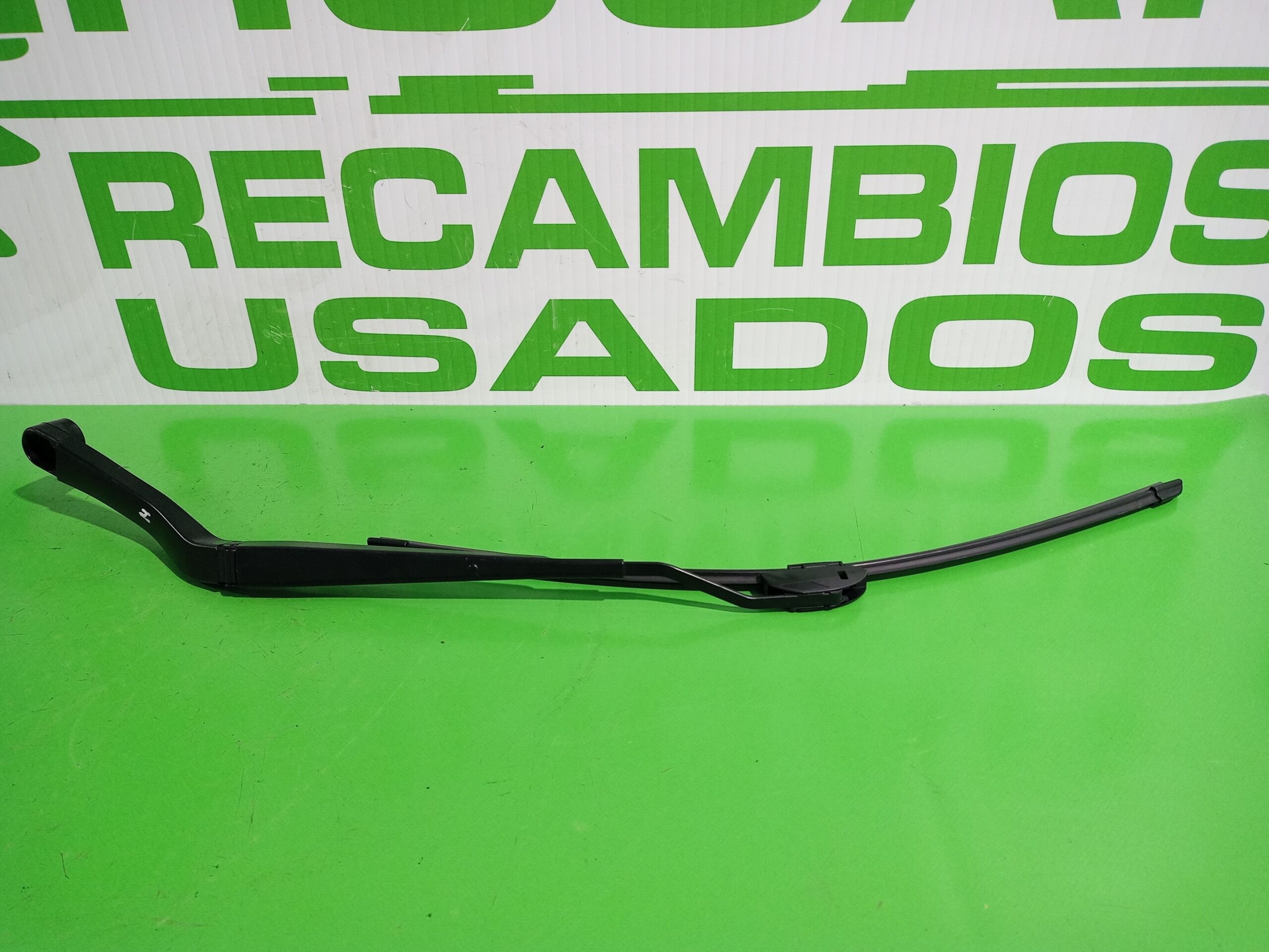 brazo_limpia_delantero_izquierdo_13227398_opel_insignia_berlina_2_0_cdti_cat