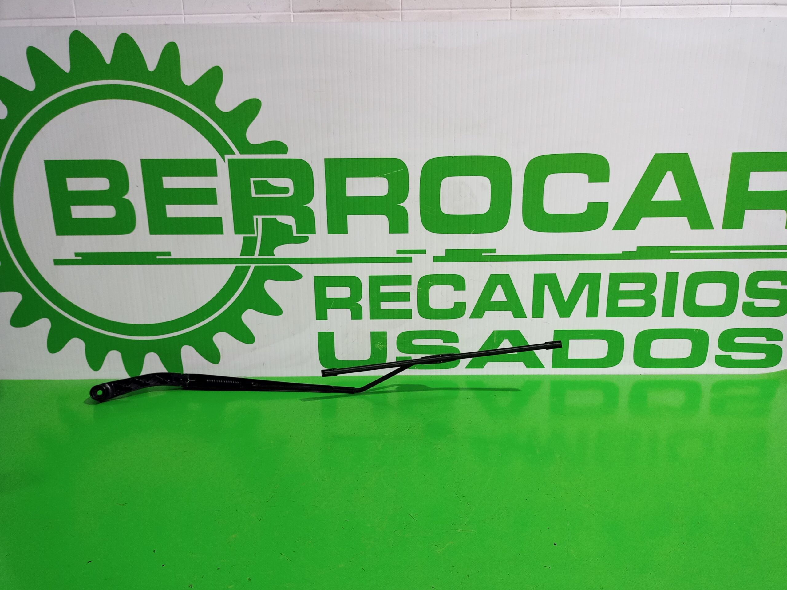 brazo_limpia_delantero_derecho_13227399_opel_insignia_berlina_2_0_cdti_cat