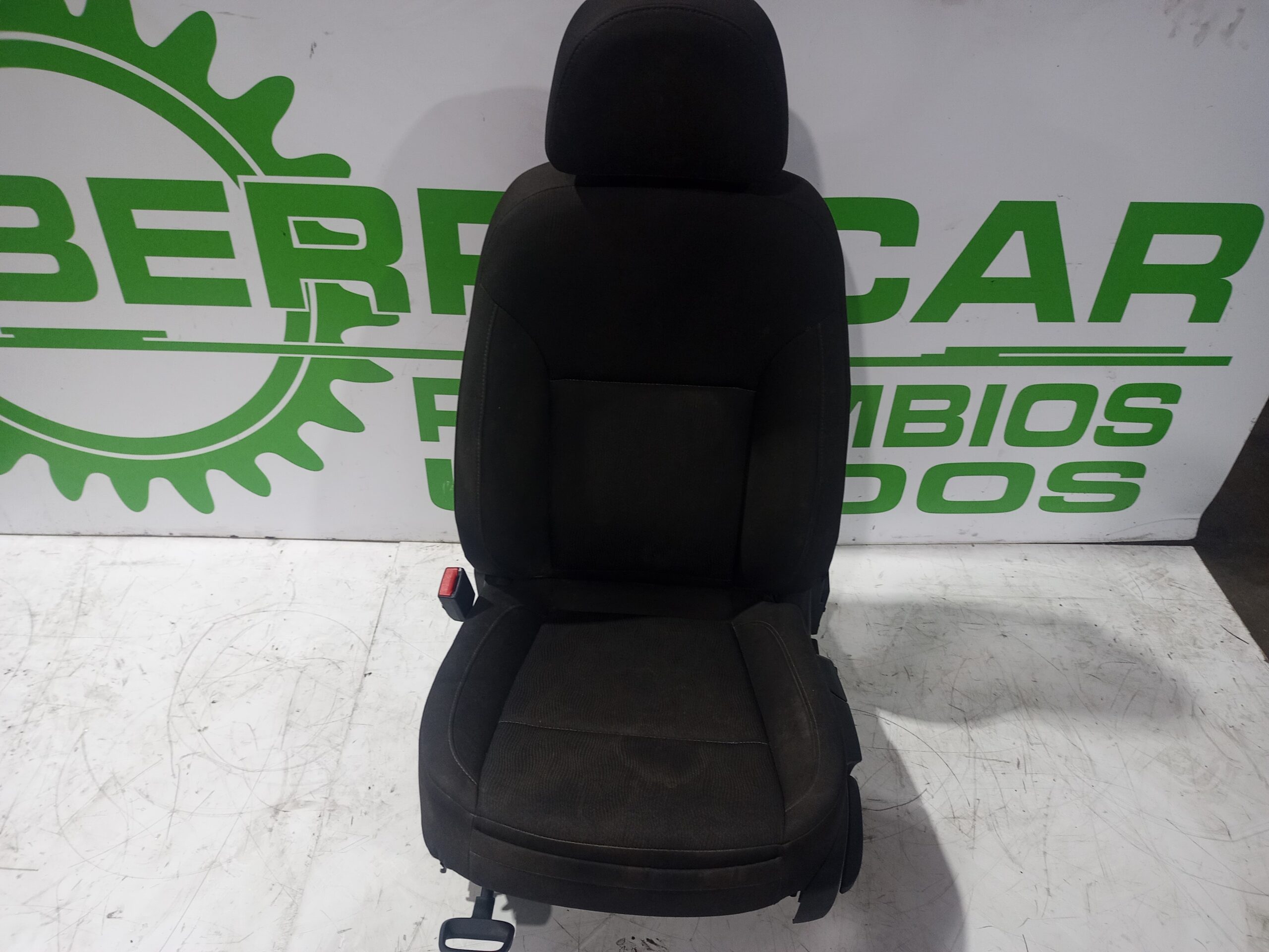 asiento_delantero_izquierdo_13522449_opel_insignia_berlina_2_0_cdti_cat
