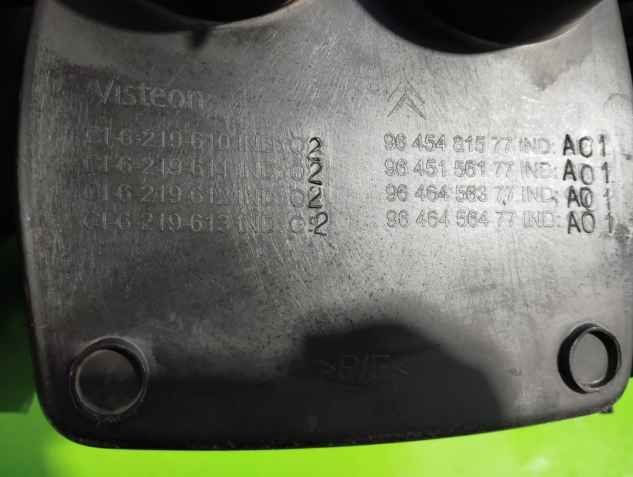 consola_central_9645481577_peugeot_partner_s1_1_9_diesel