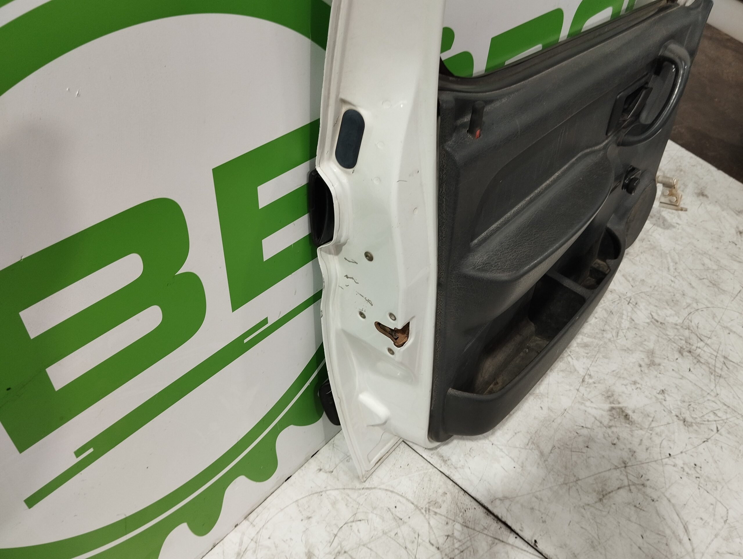 puerta_delantera_izquierda_9002t9_peugeot_partner_s1_1_9_diesel