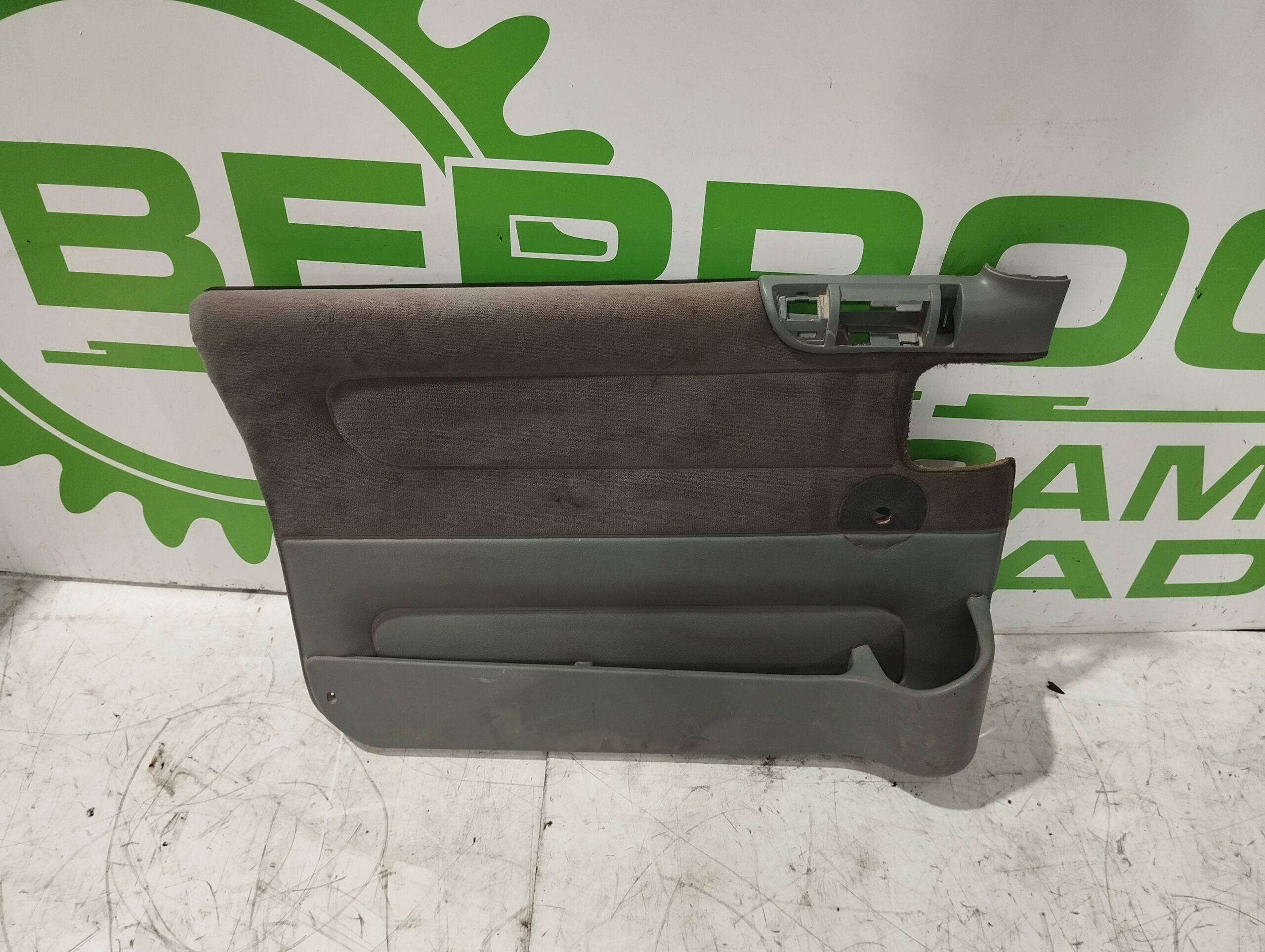 guarnecido_puerta_trasera_izquierda_9399gs_citr_n_evasion_1_9_turbodiesel