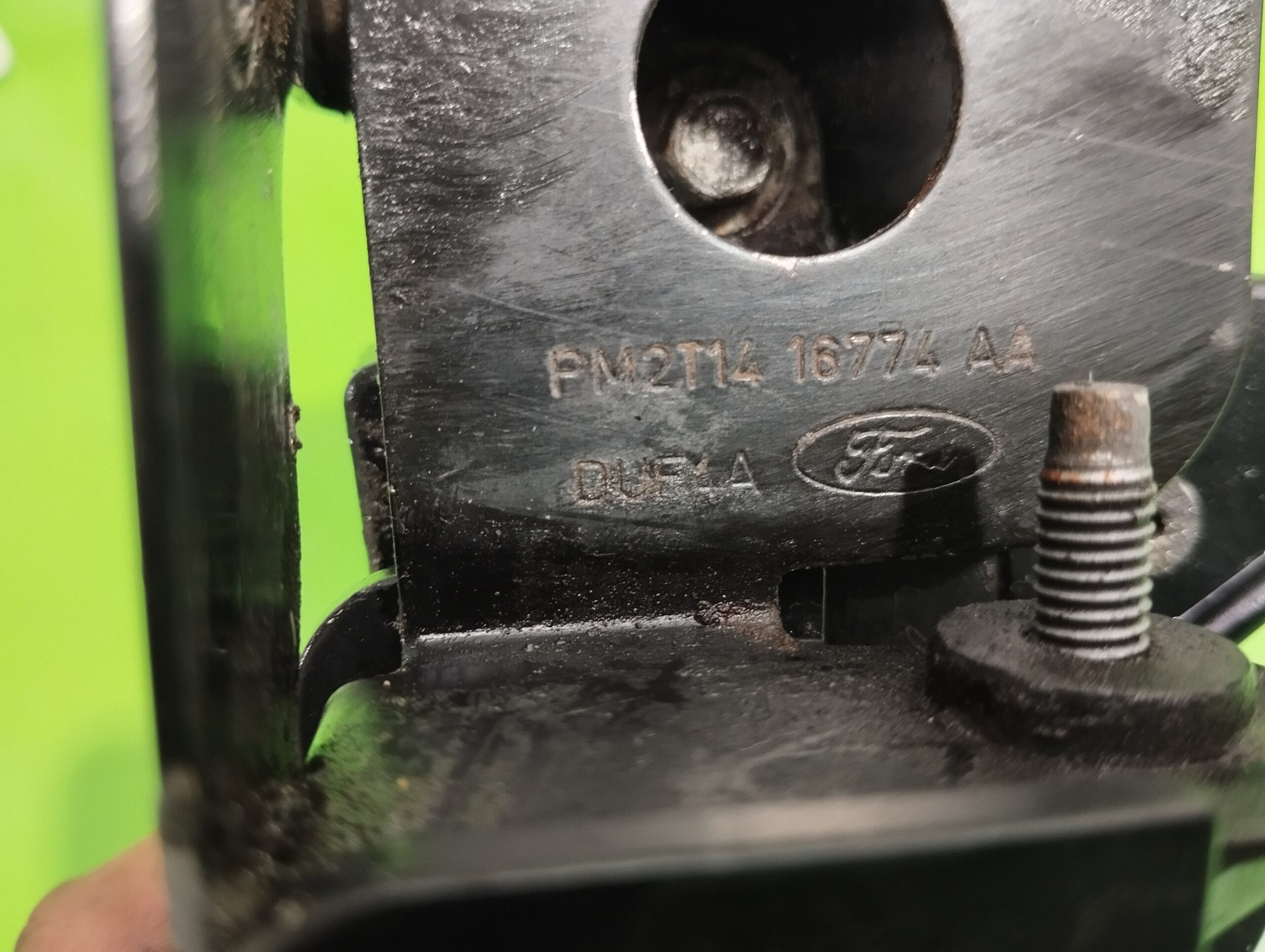 cerradura_capo_pm2t1416774aa_ford_transit_connect_tc7_1_8_tdci_cat