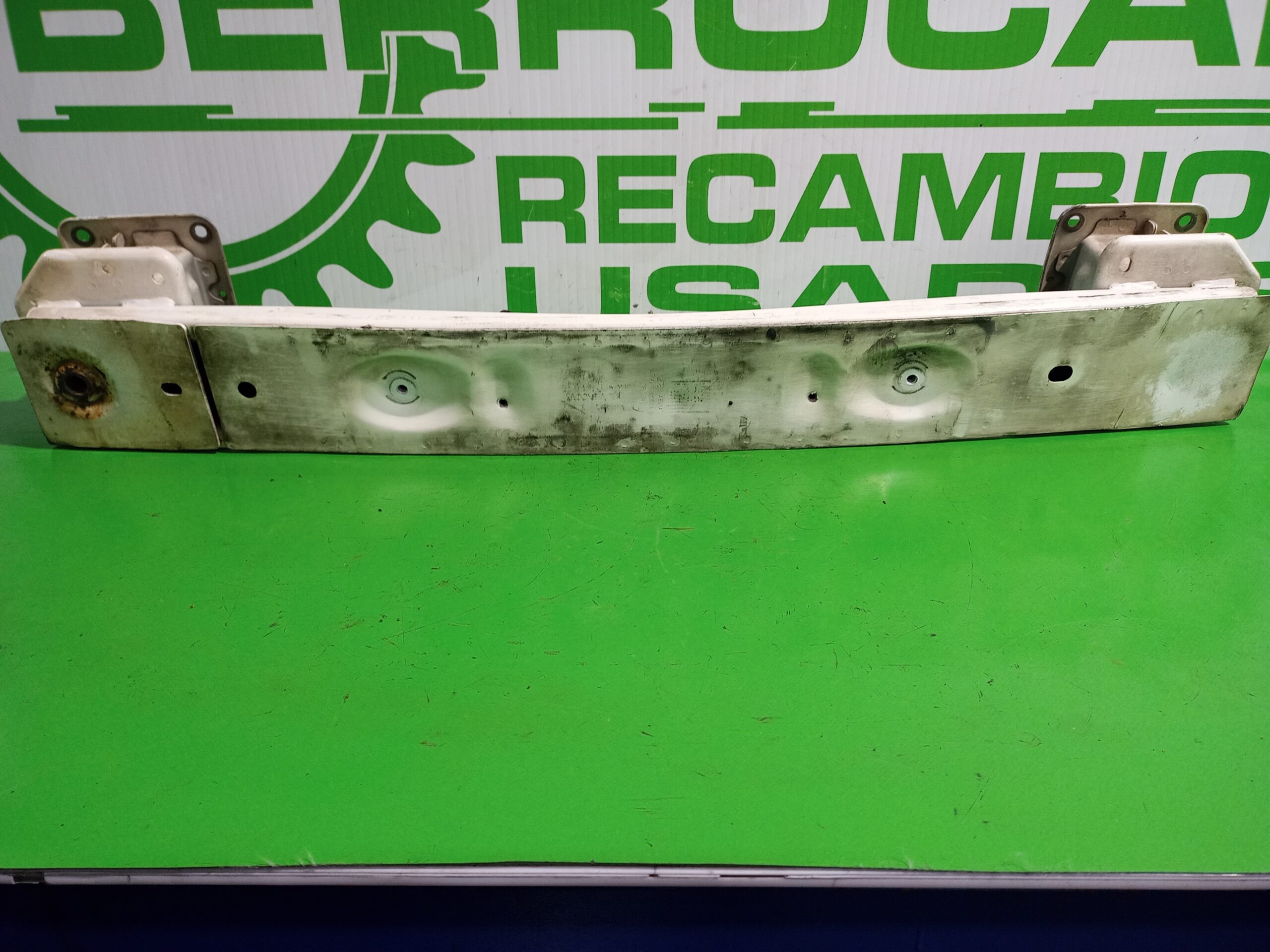 refuerzo_paragolpes_delantero_2t14v108k61_ford_transit_connect_tc7_1_8_tdci_cat