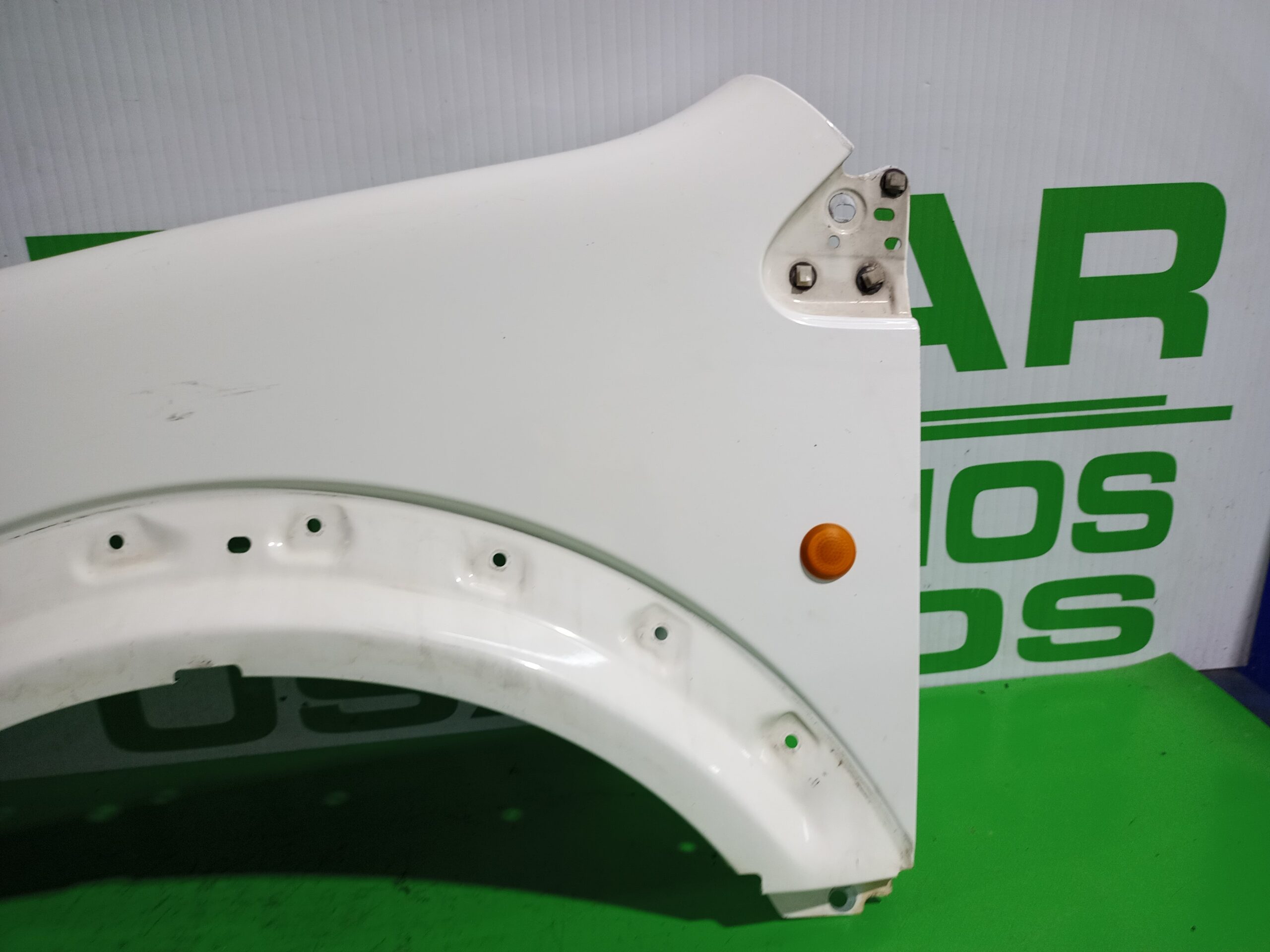 aleta_delantera_izquierda_5131152_ford_transit_connect_tc7_1_8_tdci_cat