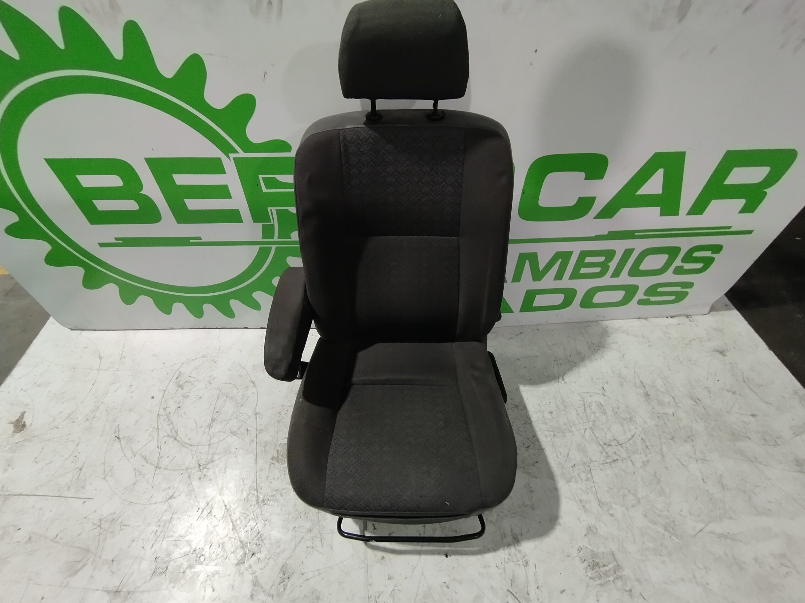 asiento_delantero_izquierdo_4428145_ford_transit_connect_tc7_1_8_tdci_cat