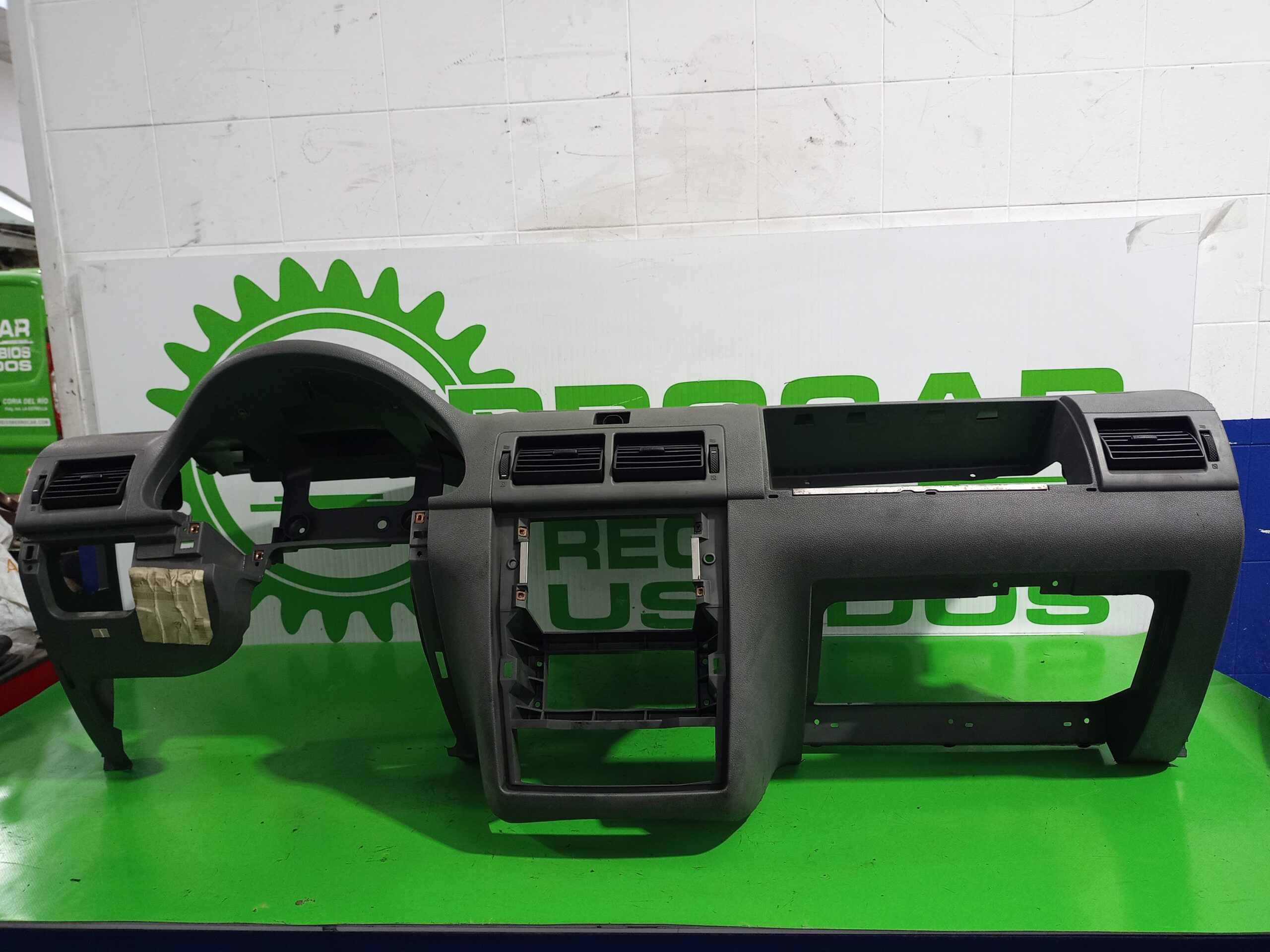 salpicadero_5041457_ford_transit_connect_tc7_1_8_tdci_cat