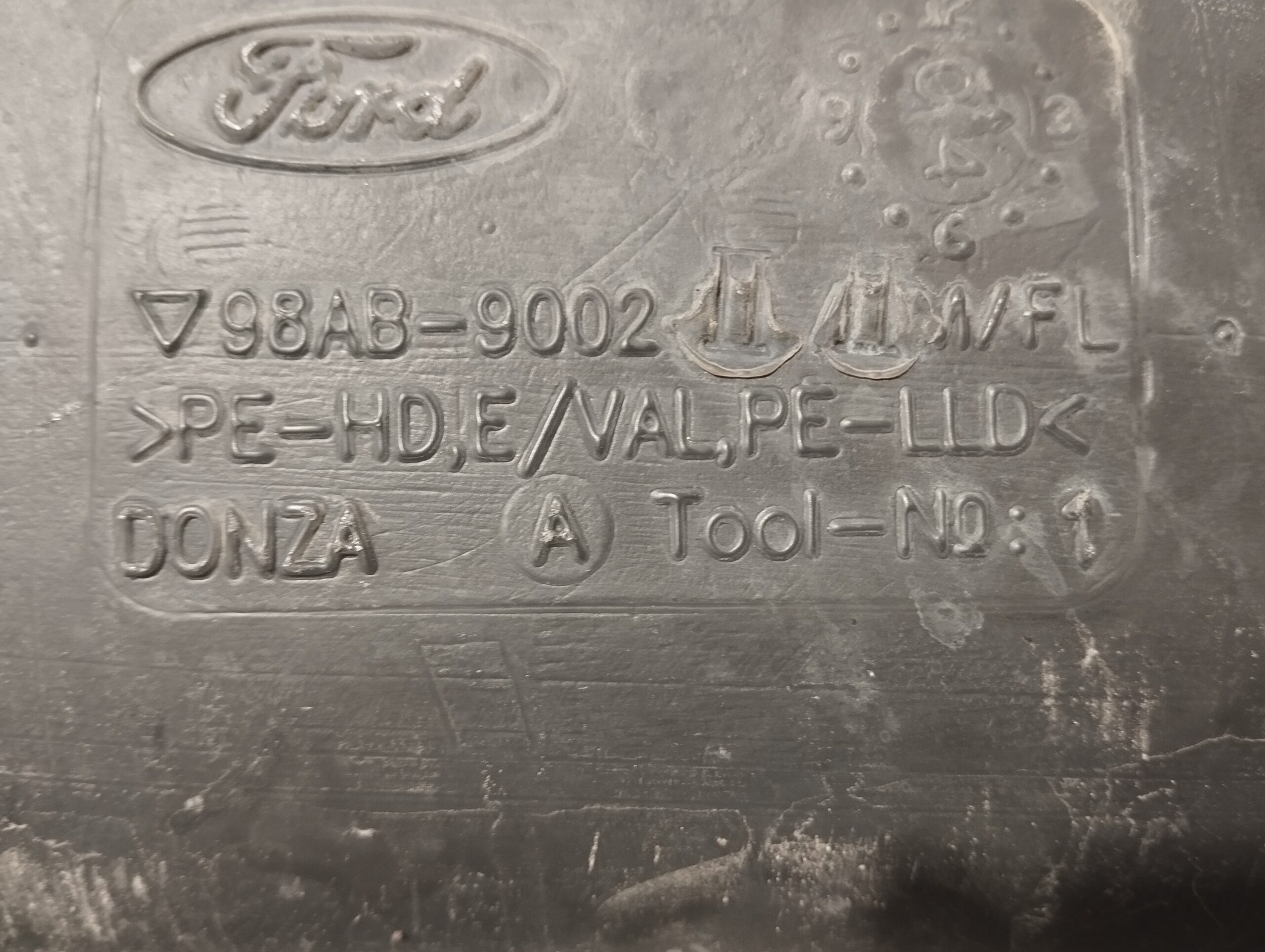 deposito_combustible_98ab9002_ford_focus_berlina_cak_1_8_tddi_turbodiesel_cat