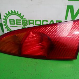 piloto_trasero_izquierdo_1214223_ford_focus_berlina_cak_1_8_tddi_turbodiesel_cat