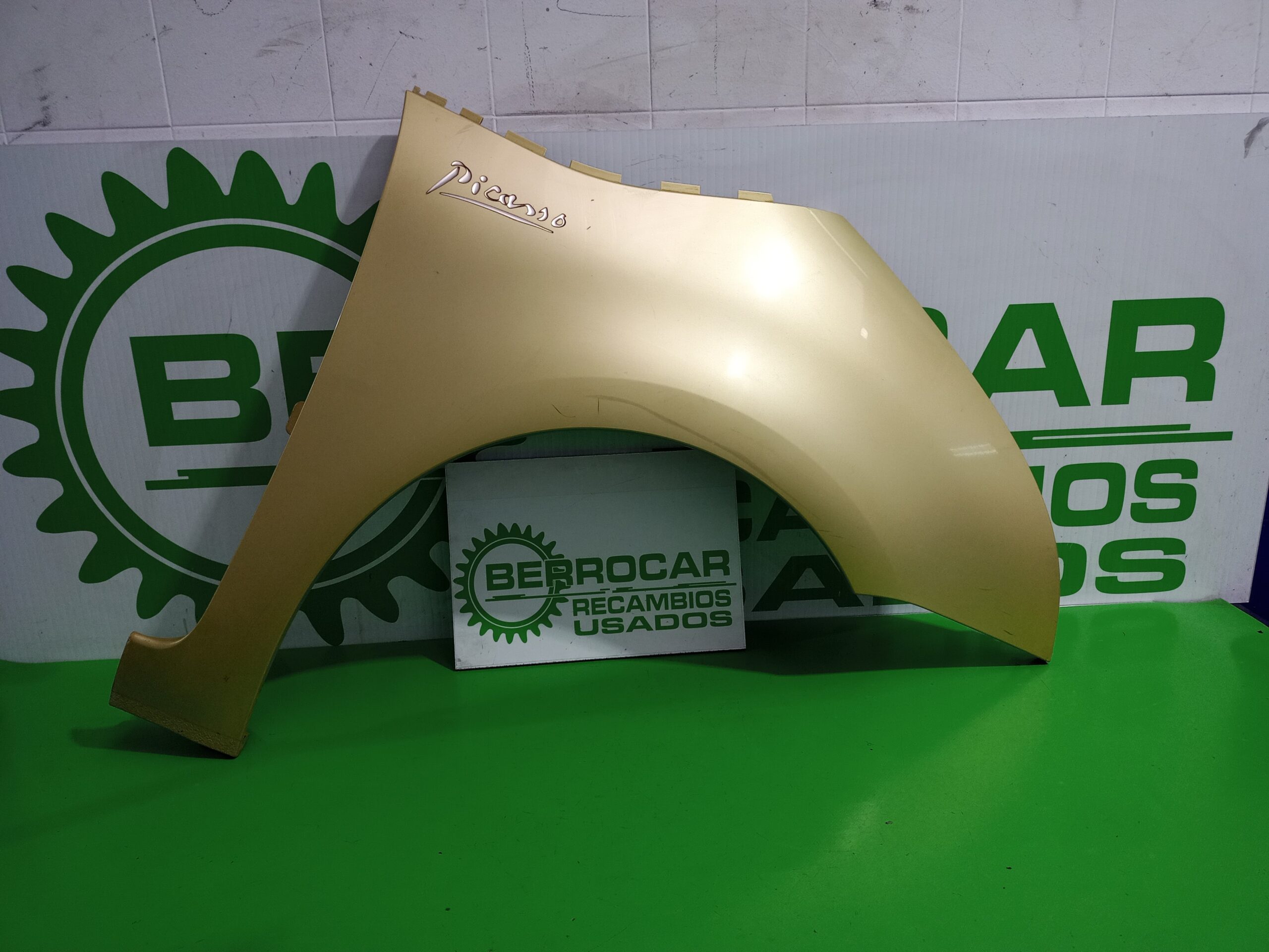 aleta_delantera_derecha_9652990780_citr_n_c4_picasso_1_6_16v_hdi_fap