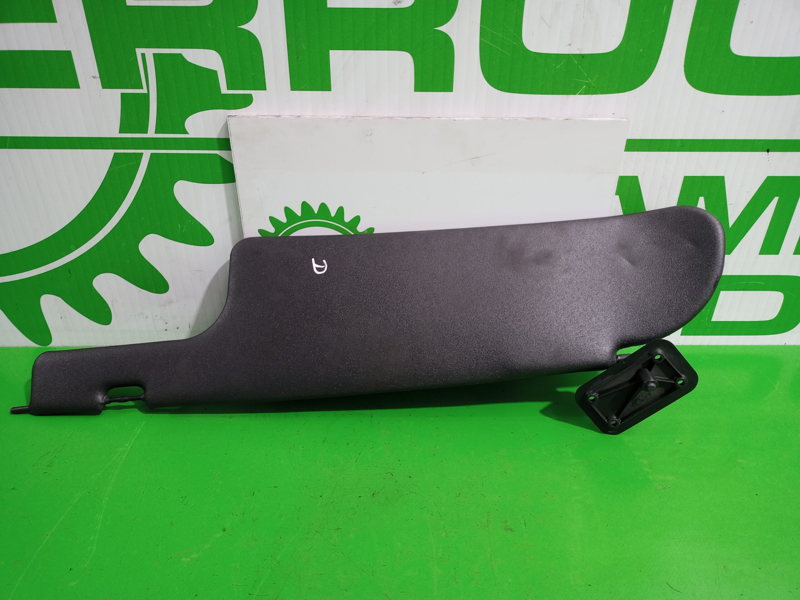 parasol_derecho_500312417_iveco_daily_caja_cerrada_1999_2_8_diesel_cat