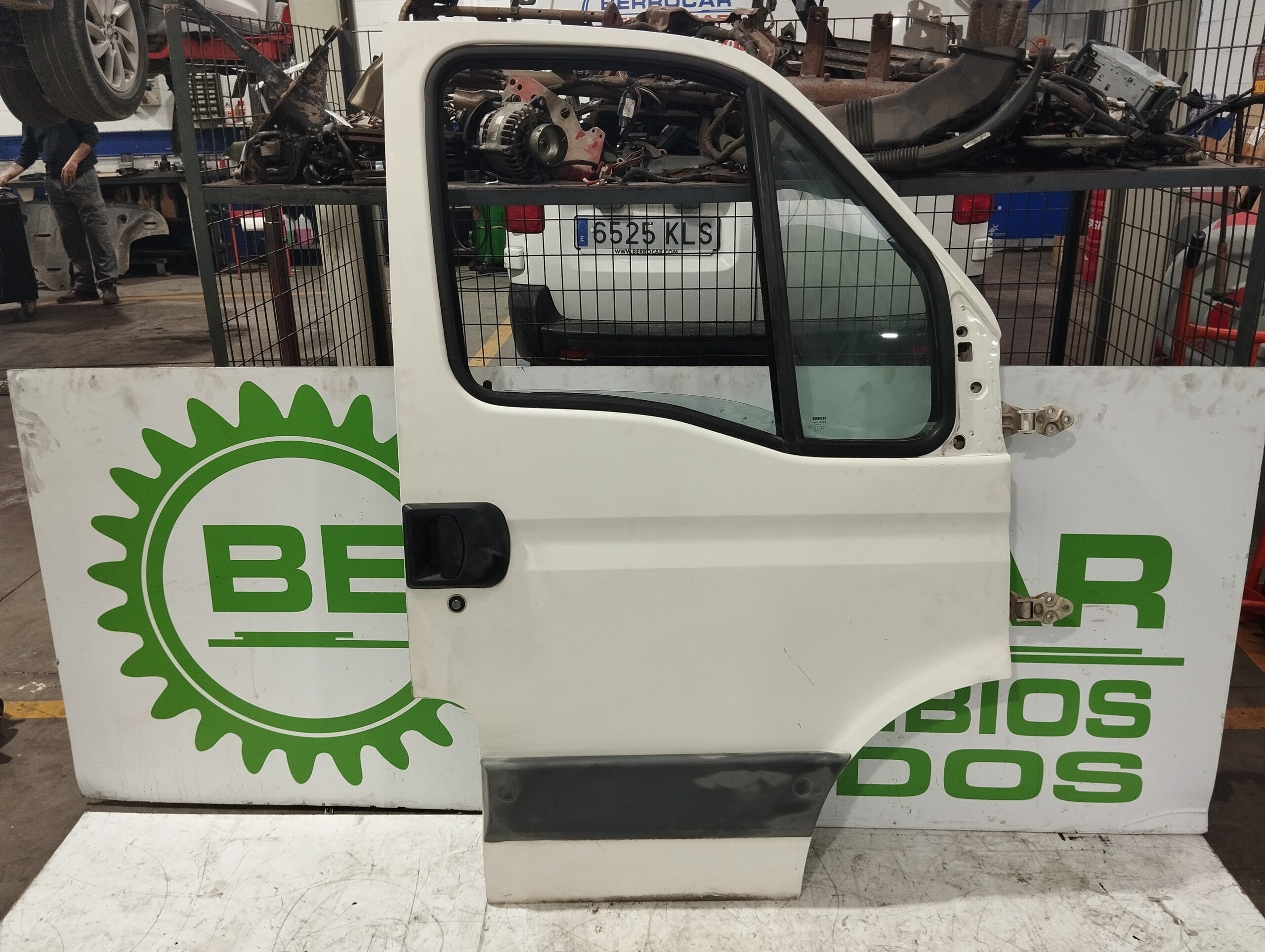 puerta_delantera_derecha_99460120_iveco_daily_caja_cerrada_1999_2_8_diesel_cat