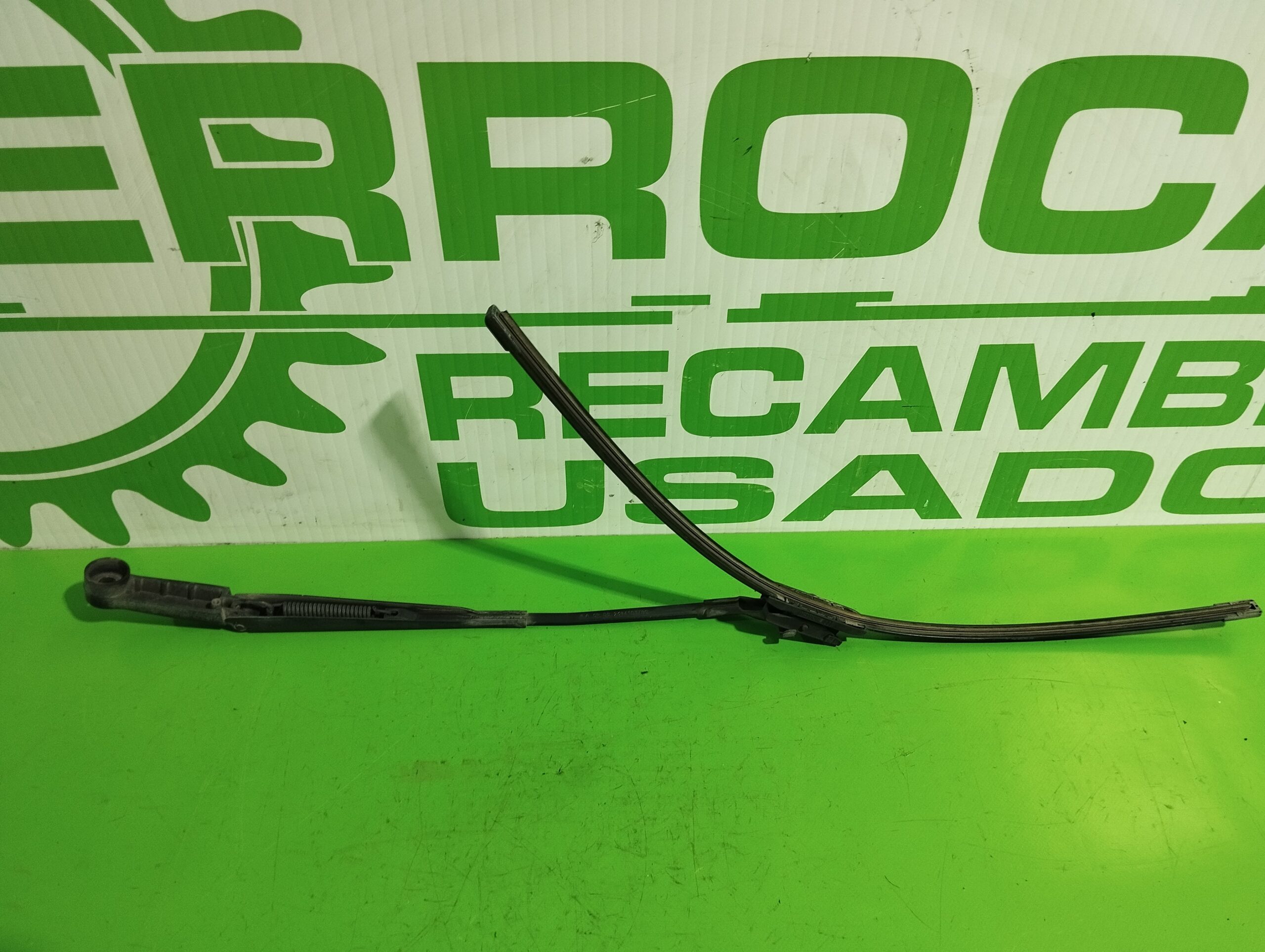 brazo_limpia_delantero_derecho_9684103780_citr_n_c4_picasso_1_6_16v_hdi_fap