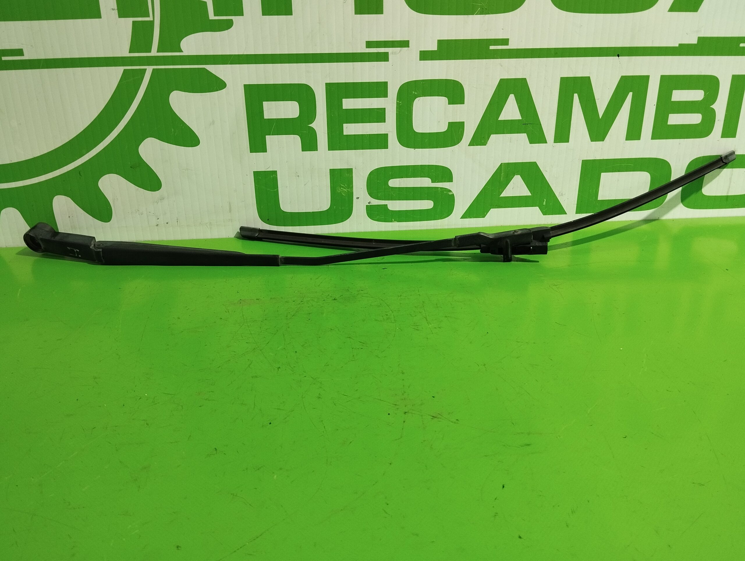 brazo_limpia_delantero_izquierdo_9684103580_citr_n_c4_picasso_1_6_16v_hdi_fap