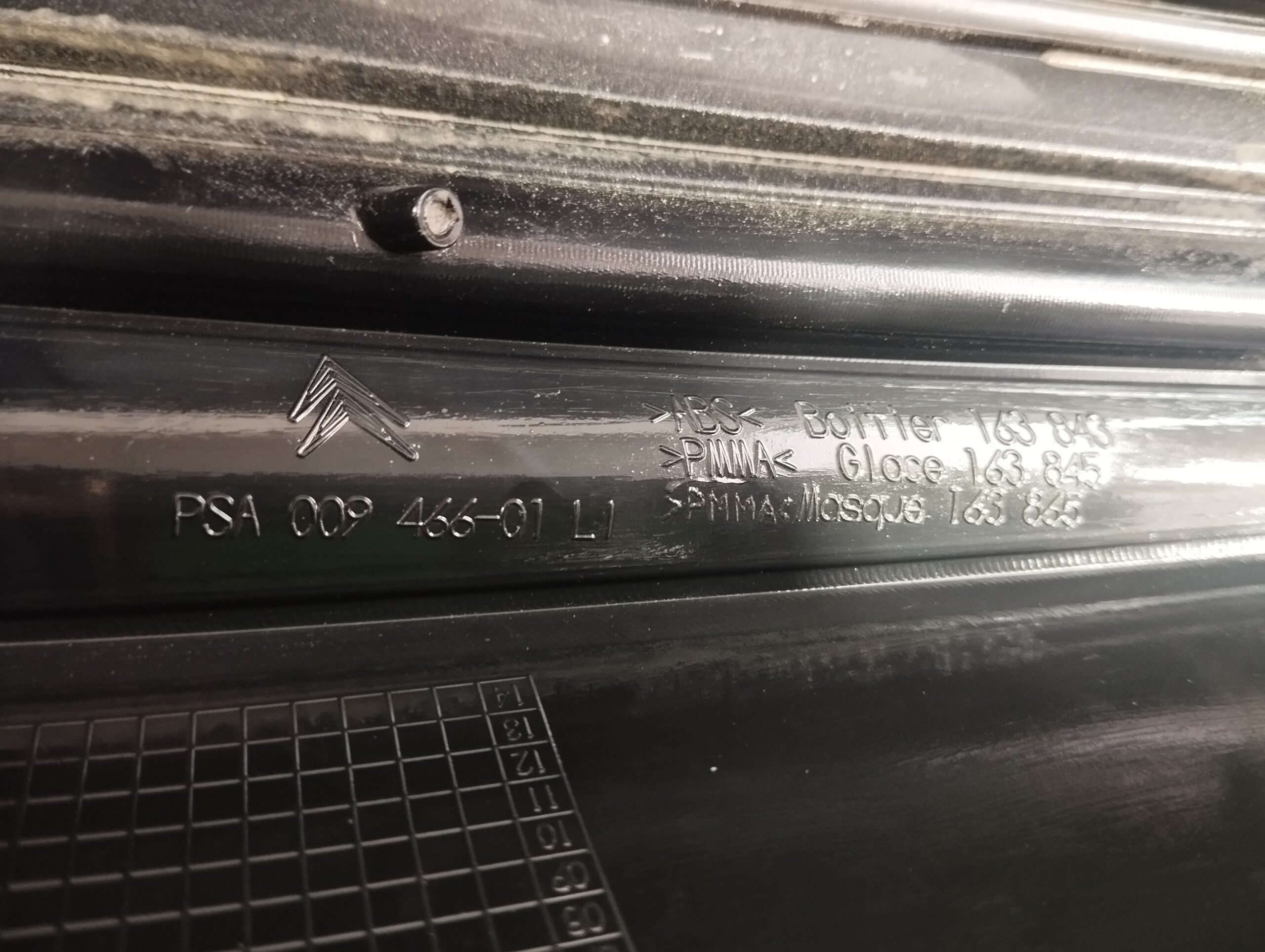 piloto_trasero_izquierdo_psa00946601_citr_n_c4_picasso_1_6_16v_hdi_fap