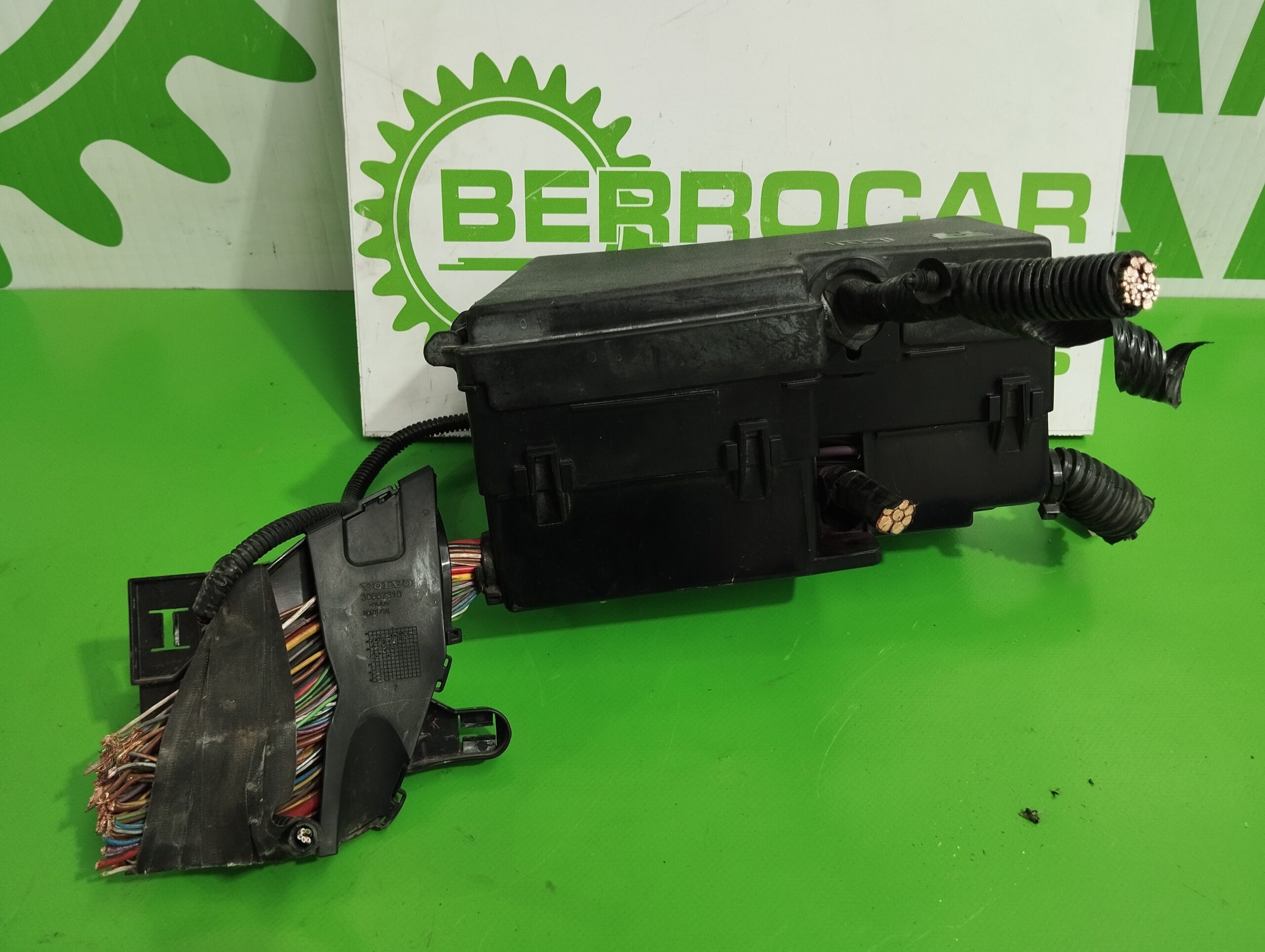 caja_reles_fusibles_5b0q10107_ford_focus_turn_cb8_1_6_tdci_cat