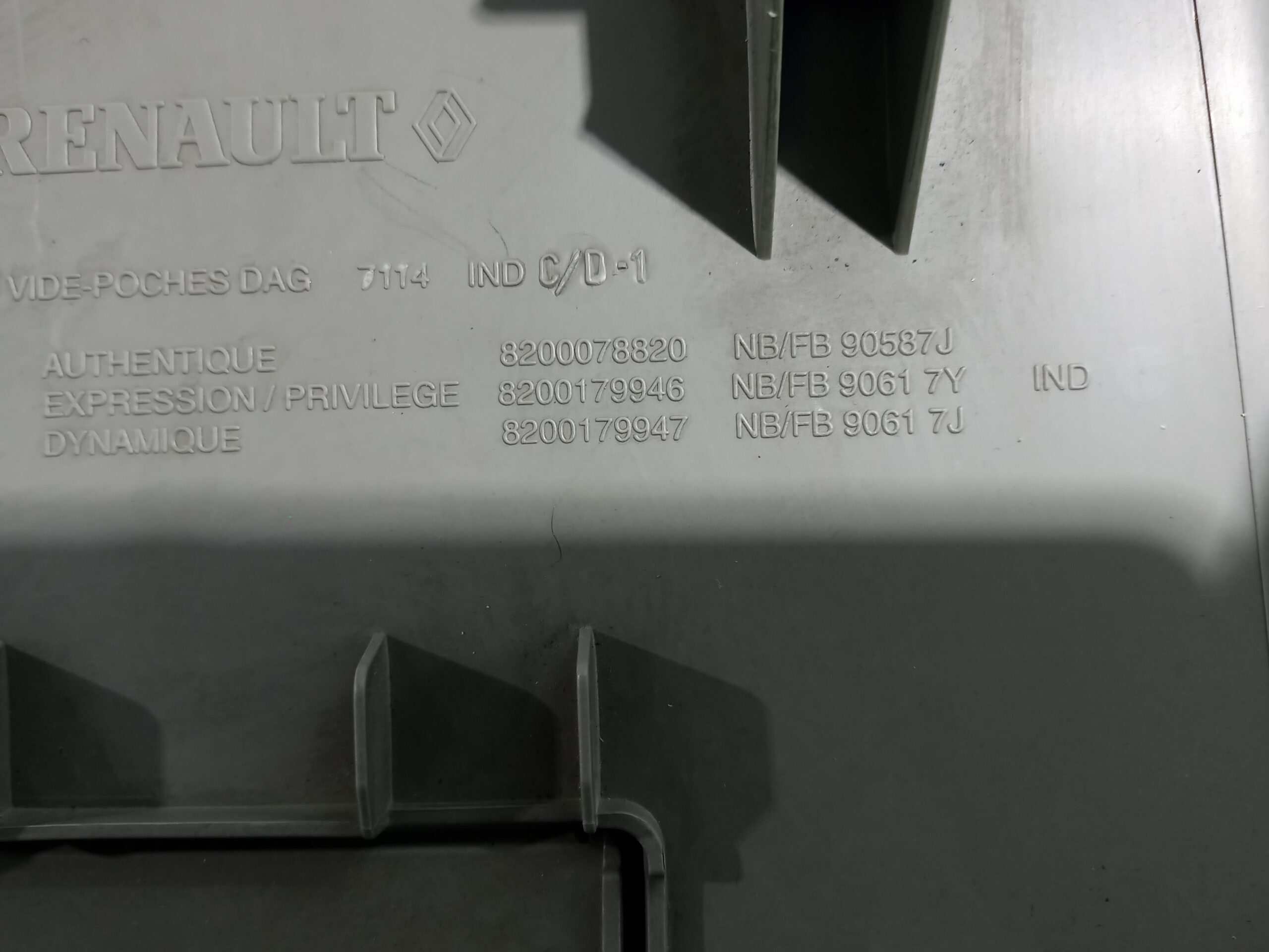 guantera_8200078820_renault_megane_ii_familiar_1_9_dci_diesel